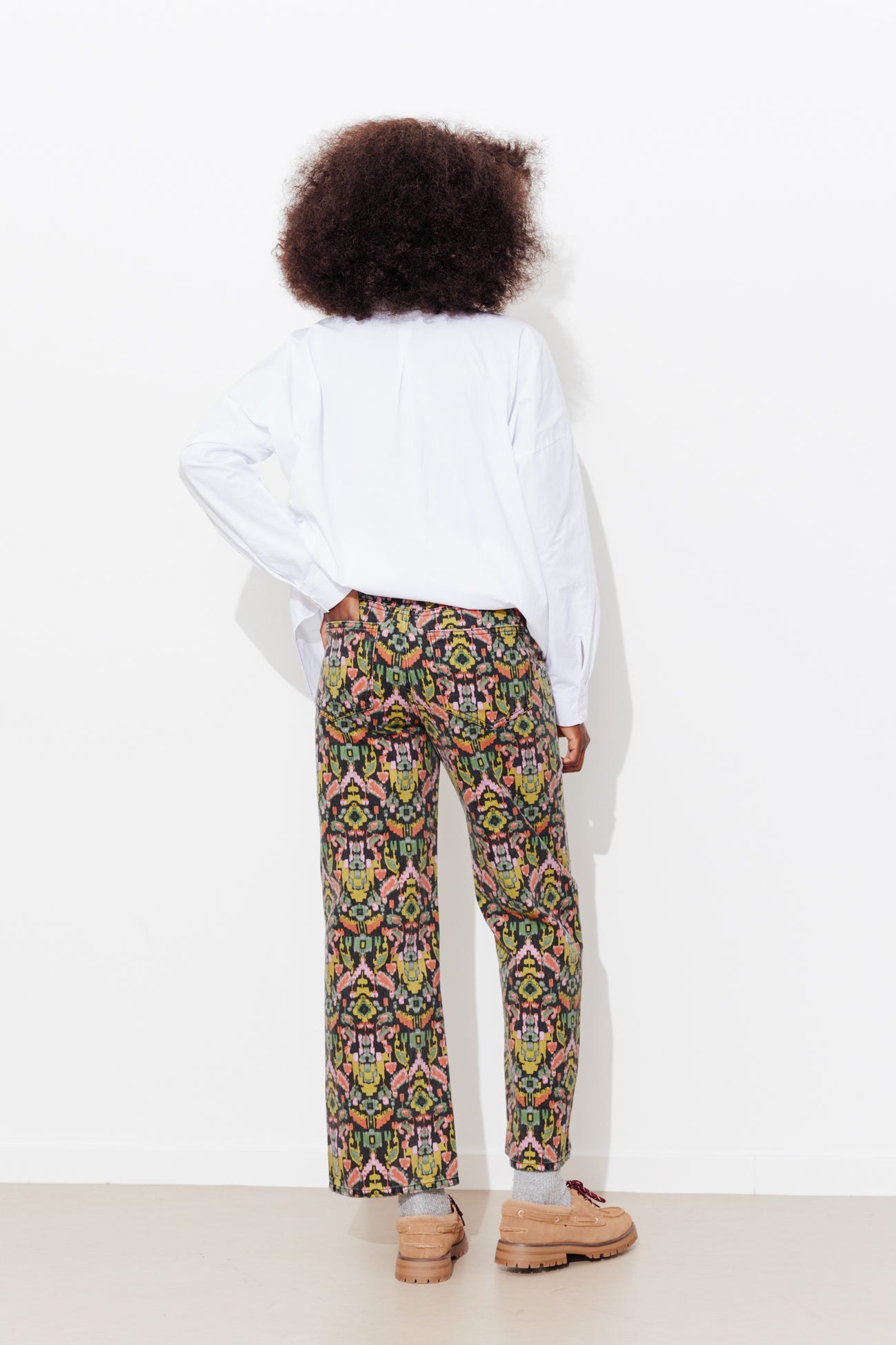 Pantalon en toile motif ikat