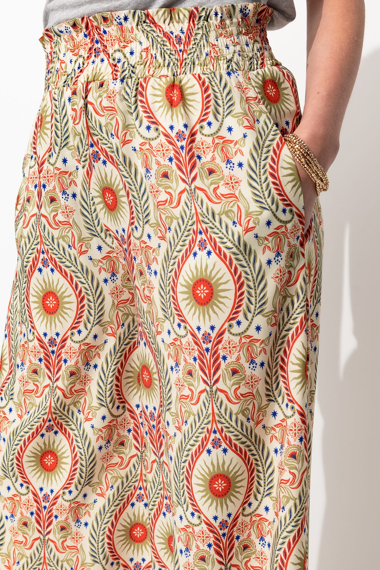 Pantalón ancho estampado