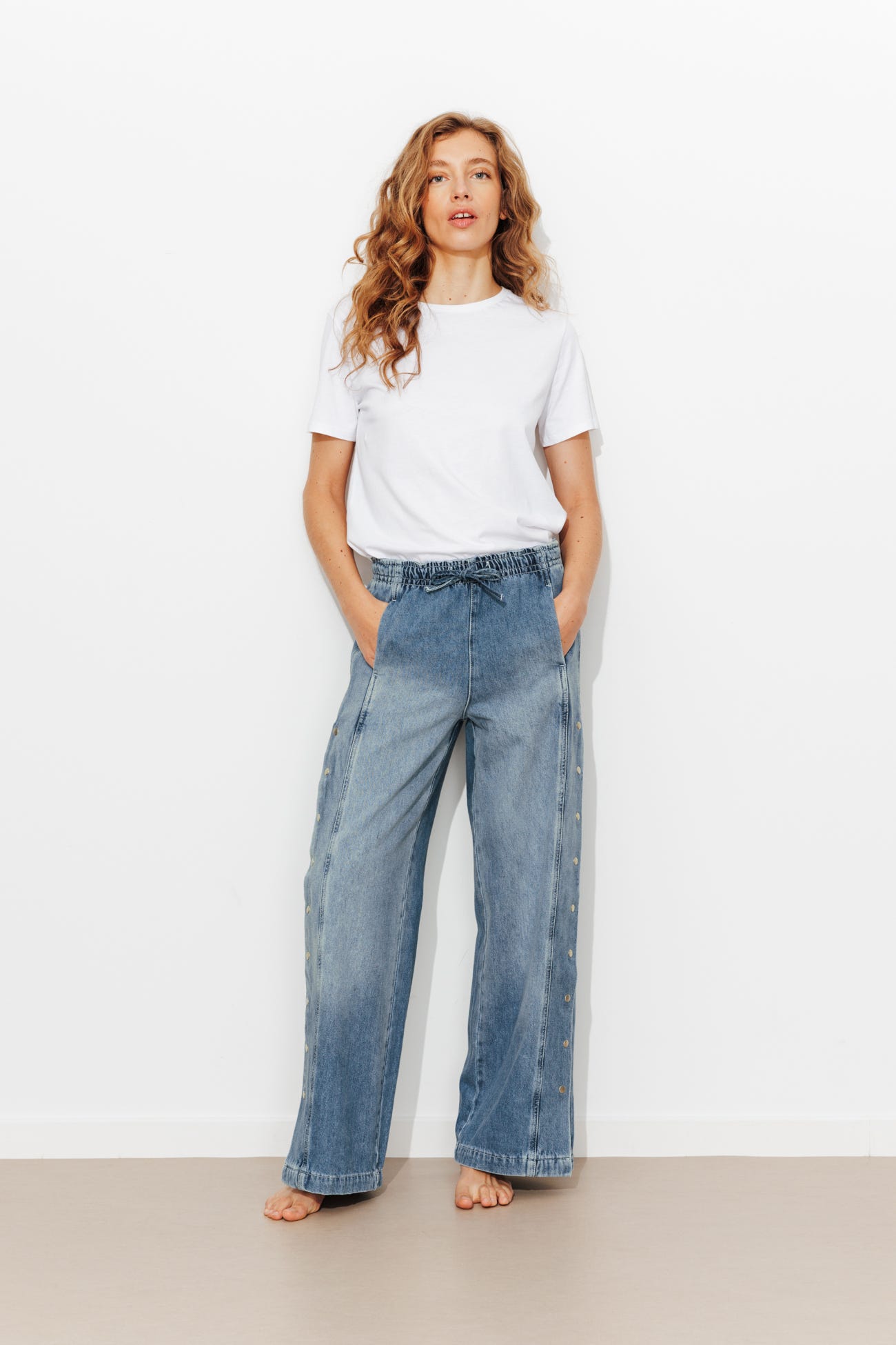 Wideleg studded jeans