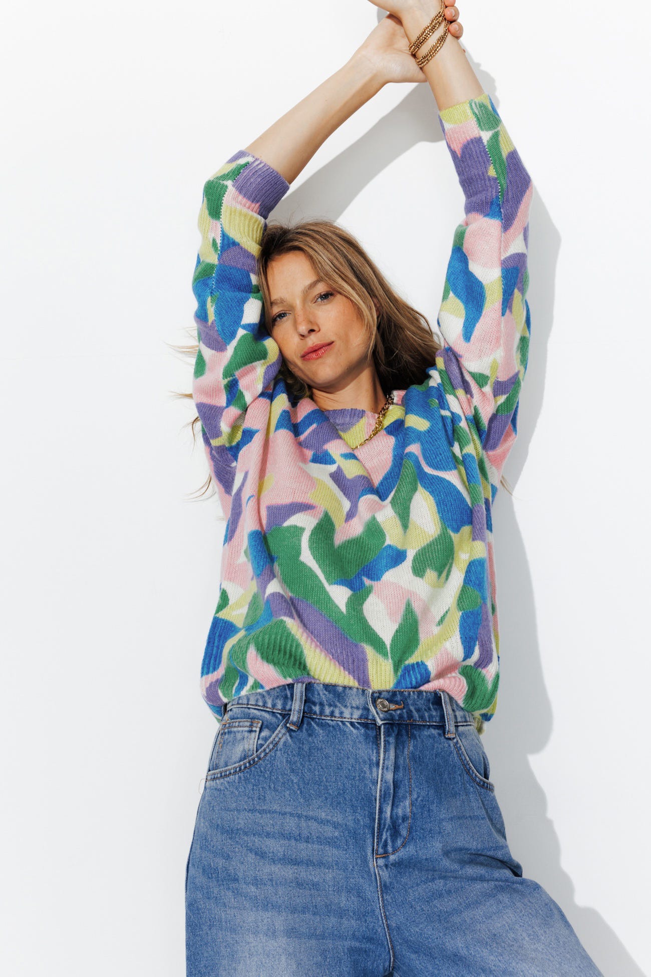 Sweter w kwiatki