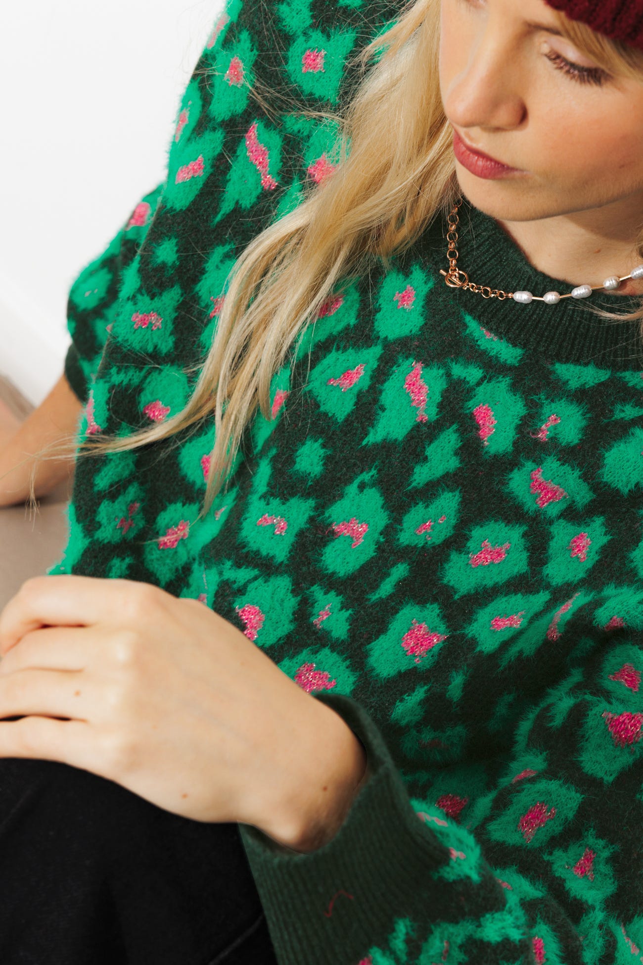 Sweterek w panterkę