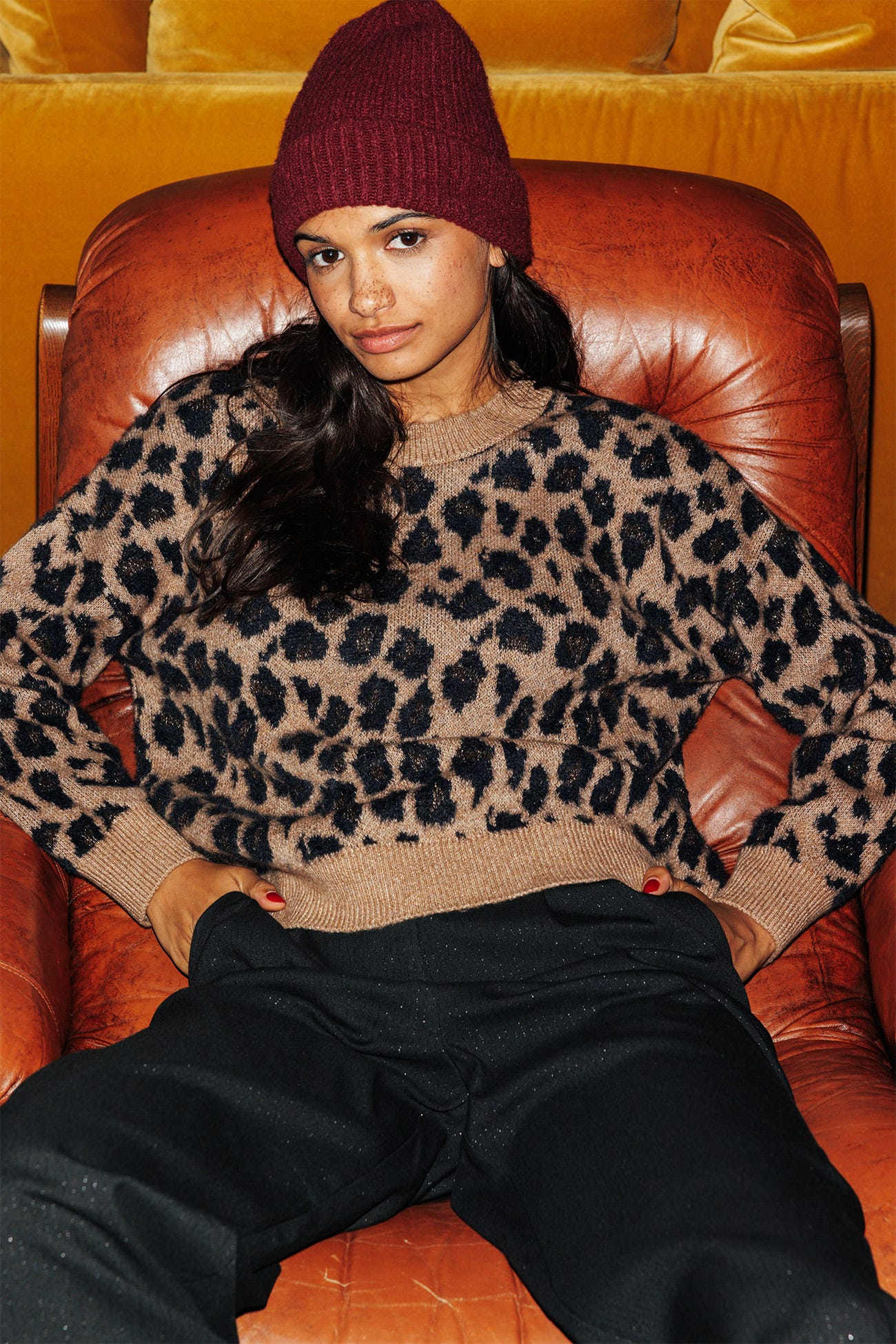 Sweterek w panterkę