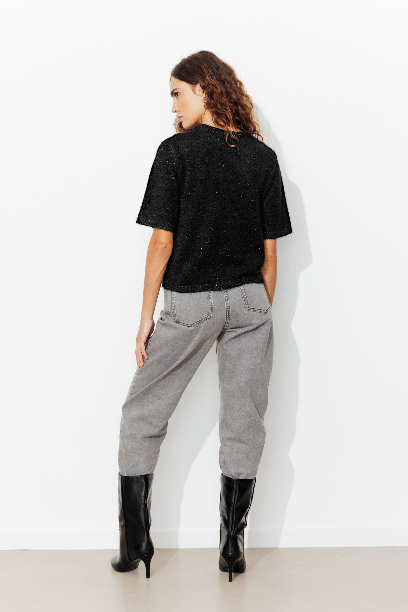 Pull pailleté manches courtes