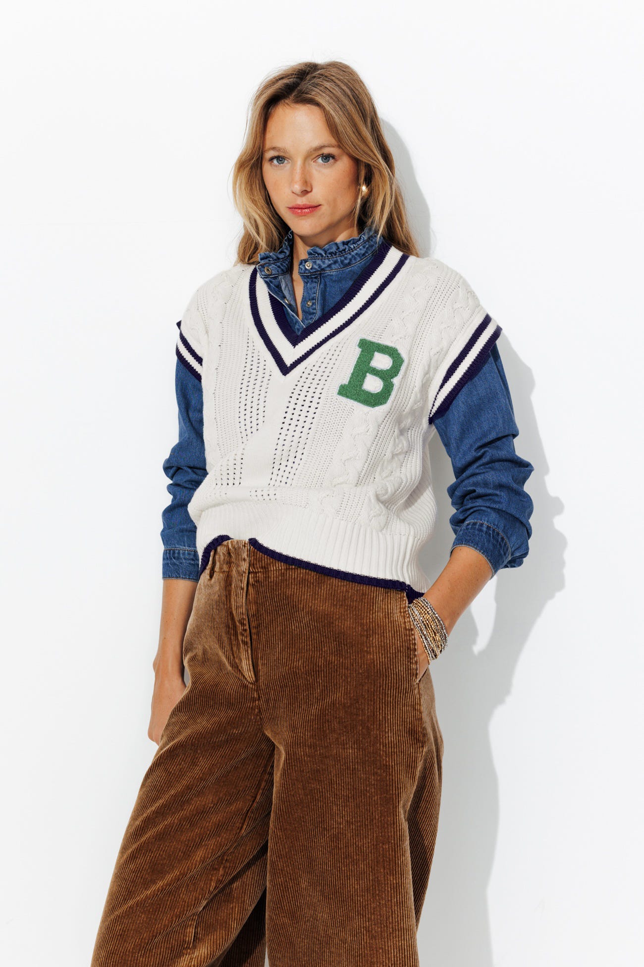 Pull torsadé sans manches