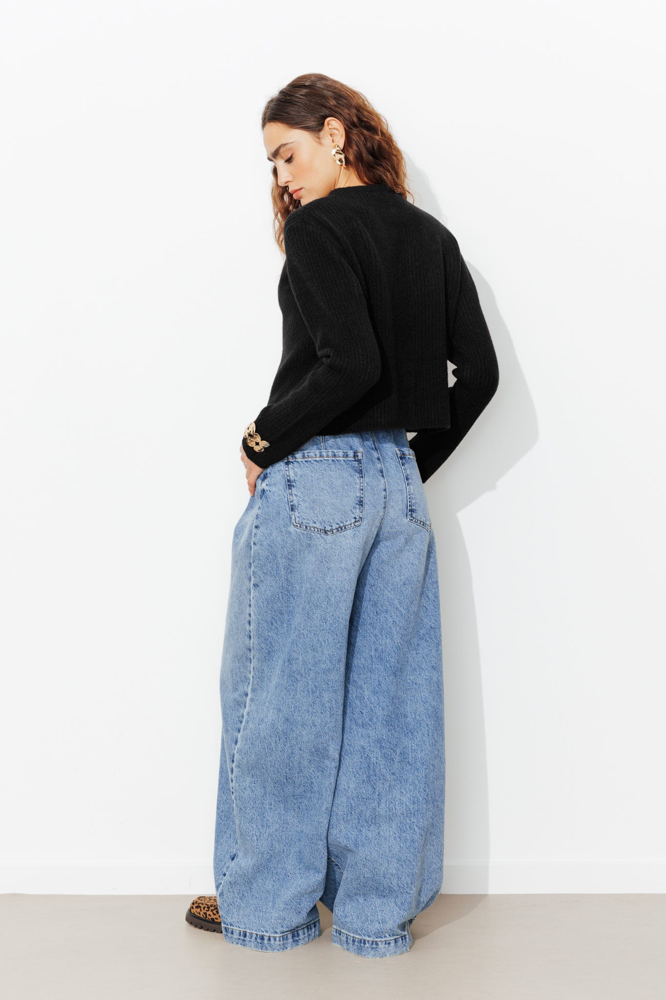 Cardigan corto a costine