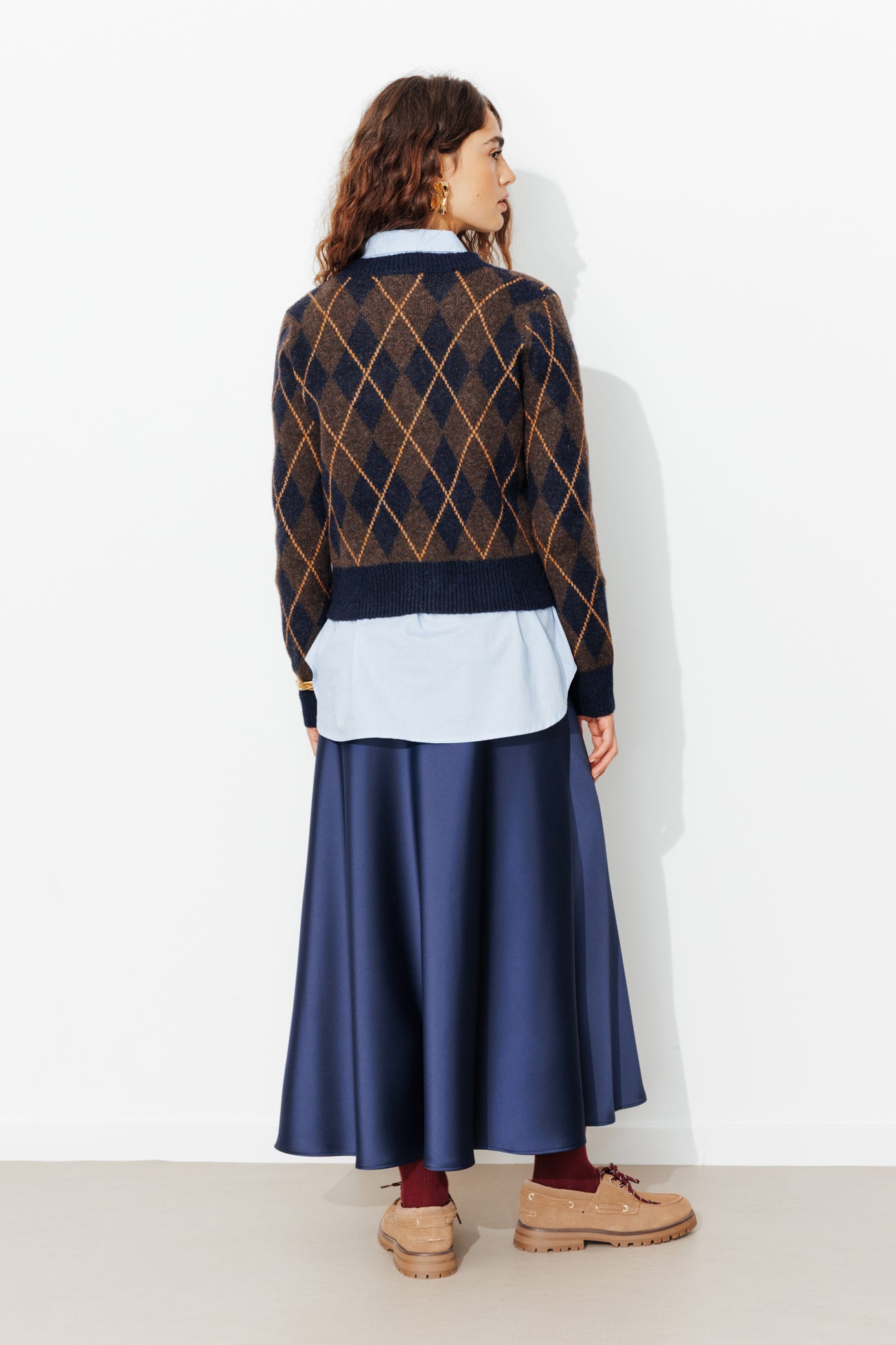 Short diamond-pattern cardigan