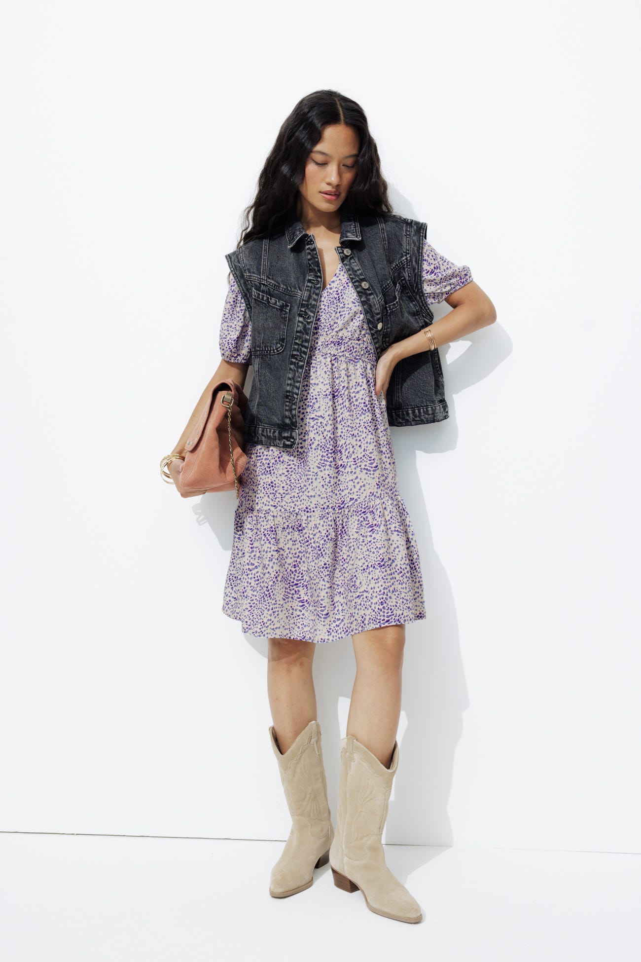 Kurzes Ecodesign-Kleid