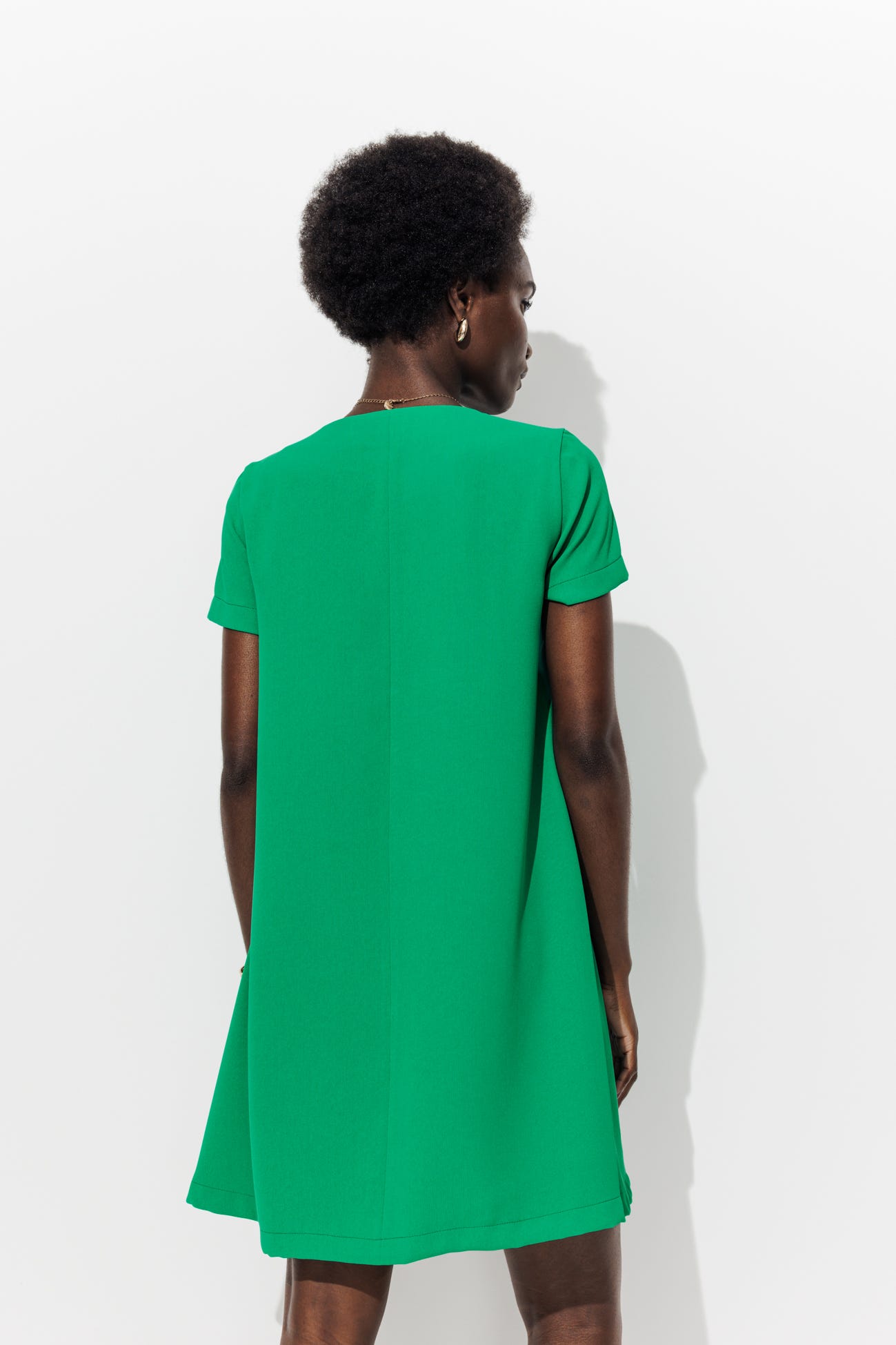 Robe courte unie éco-conçue