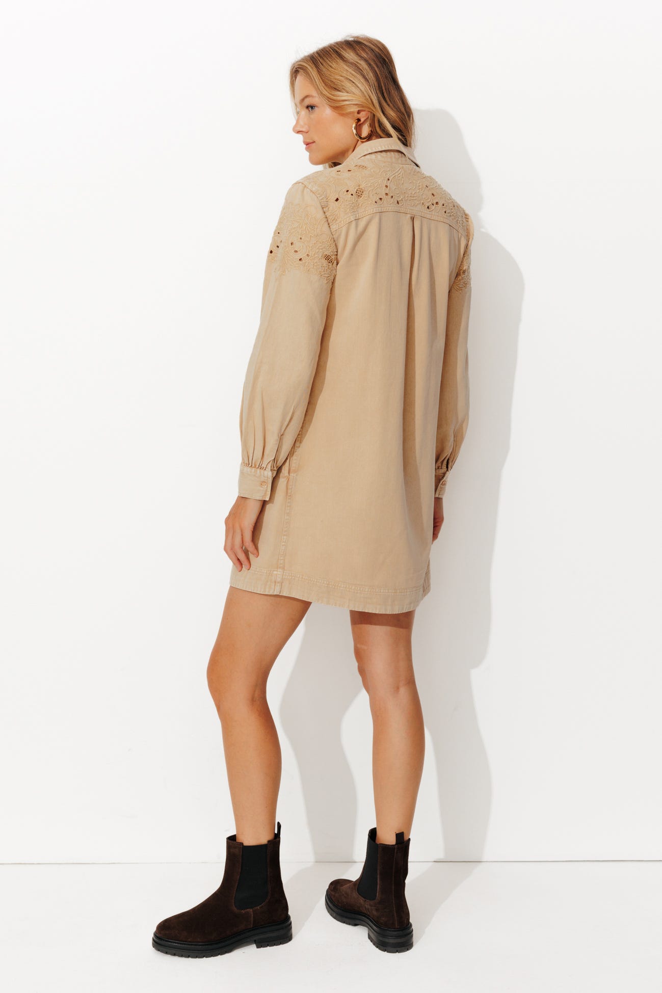 Robe-chemise brodée Femme