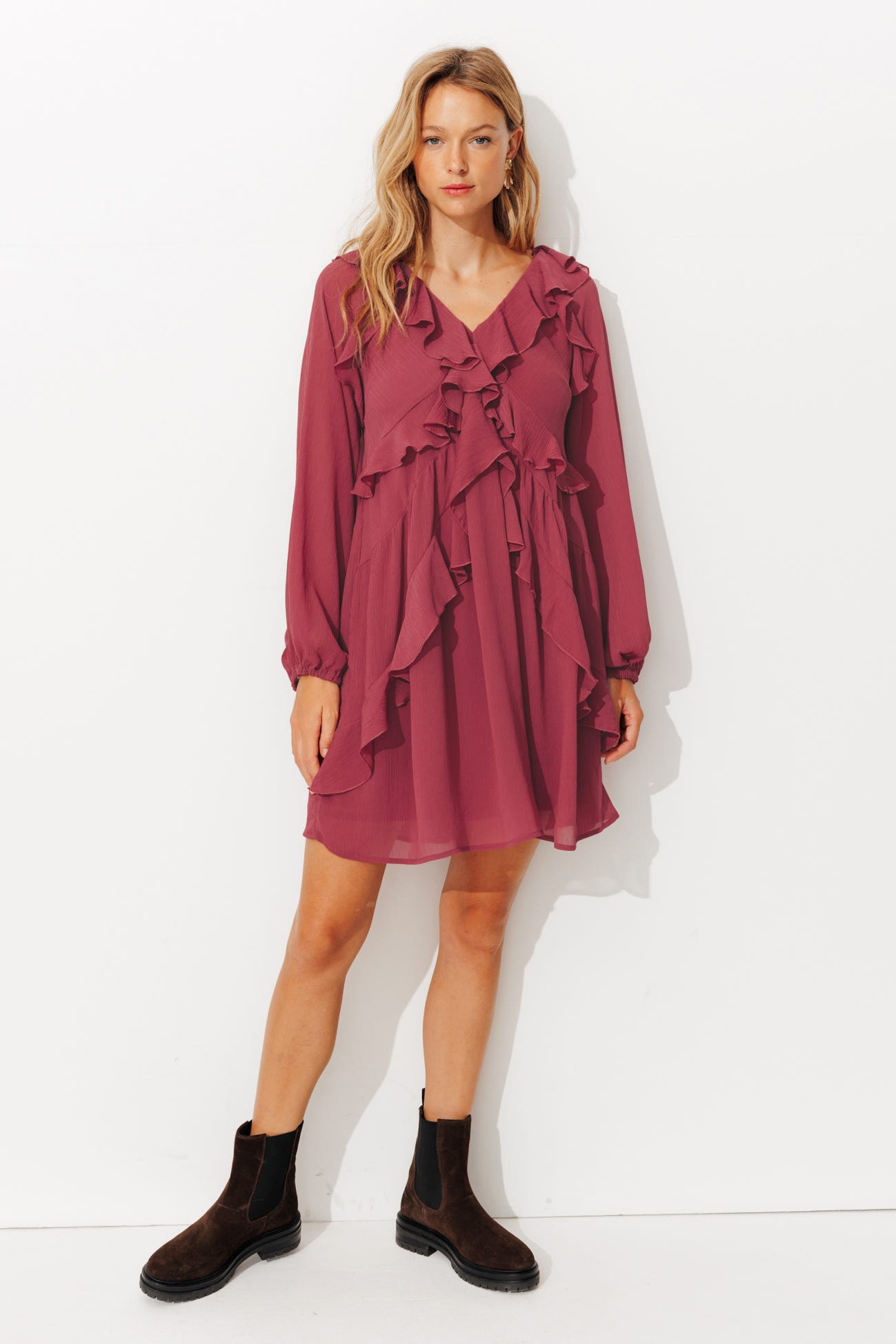 Robe courte volantée Femme