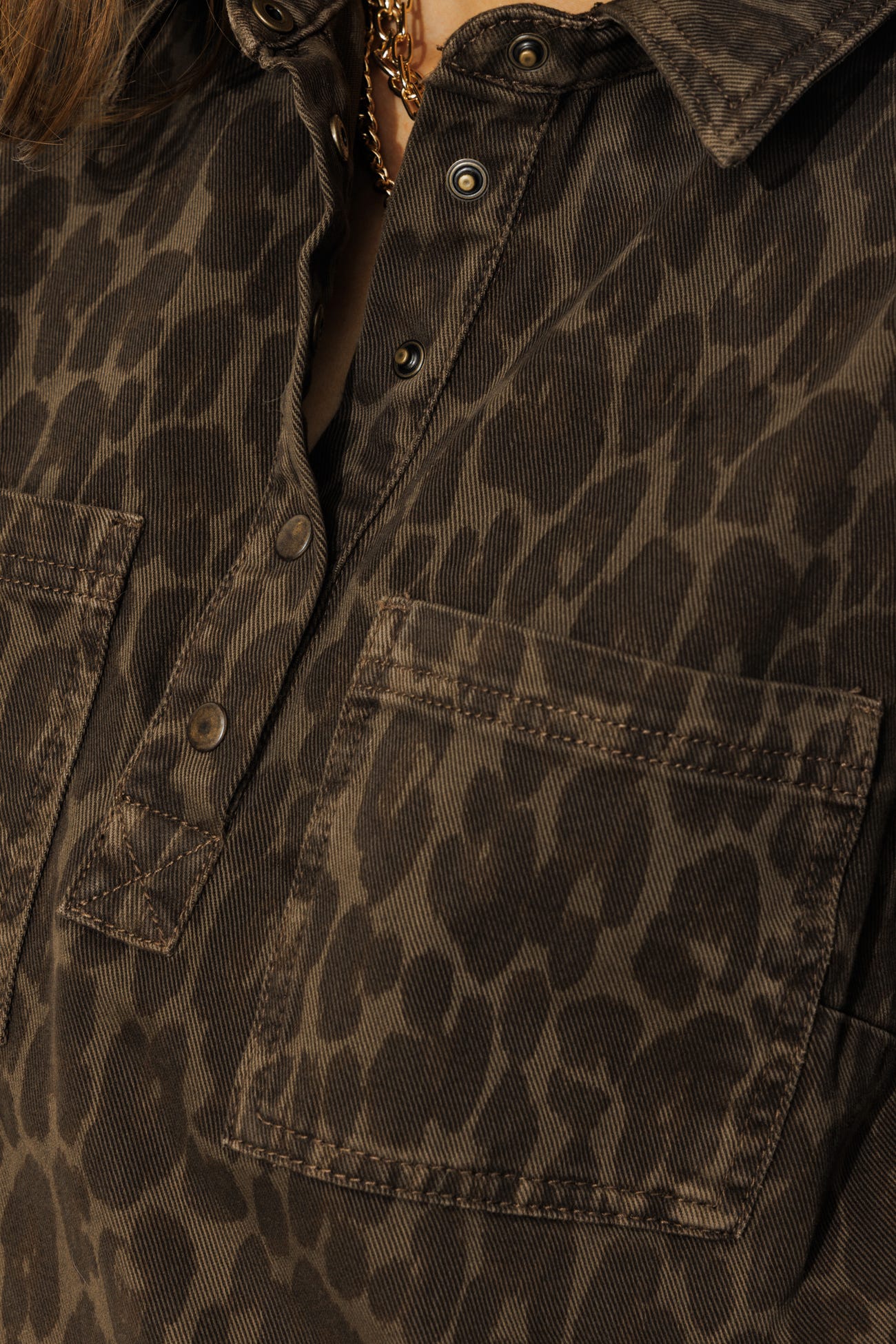 Robe courte en toile léopard