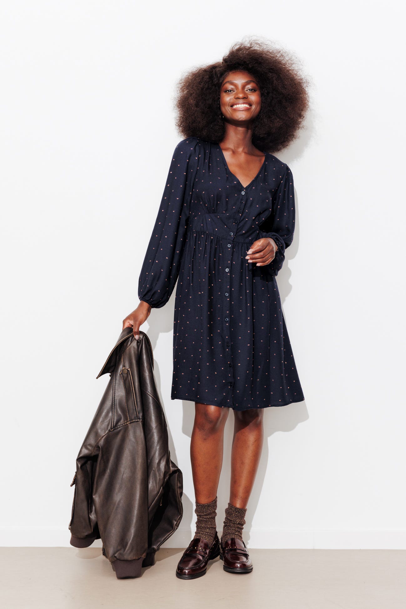 Robe courte à pois irisés