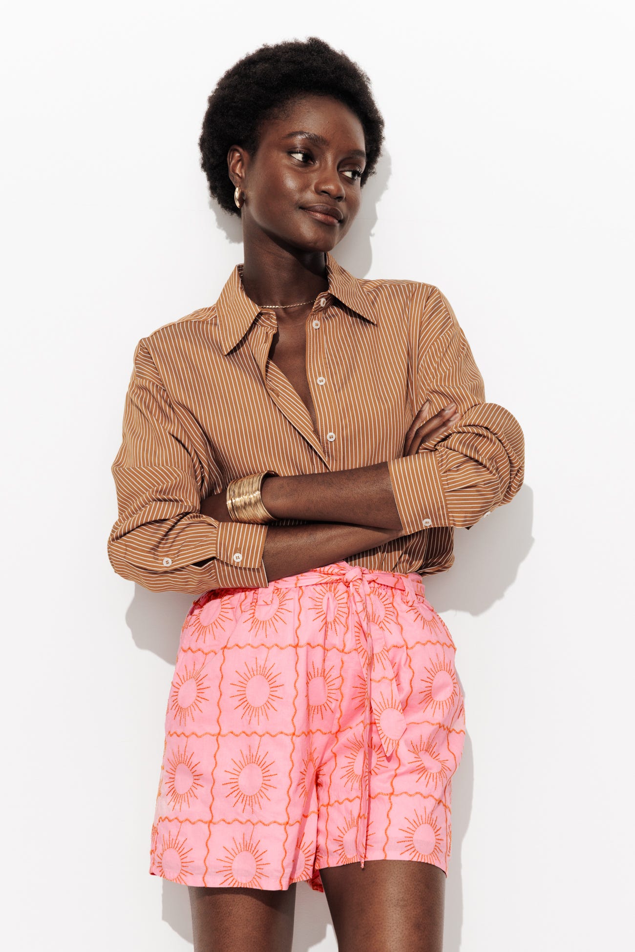 Shorts ricamati con cintura