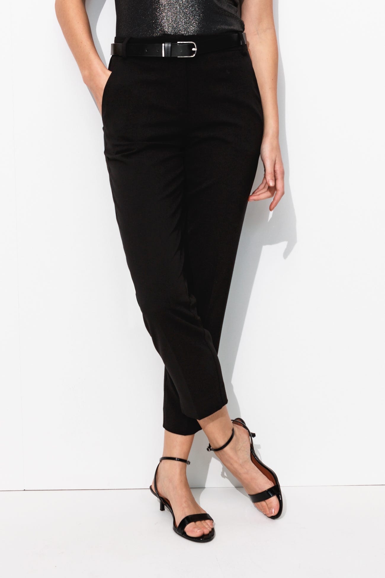 Pantaloni a sigaretta