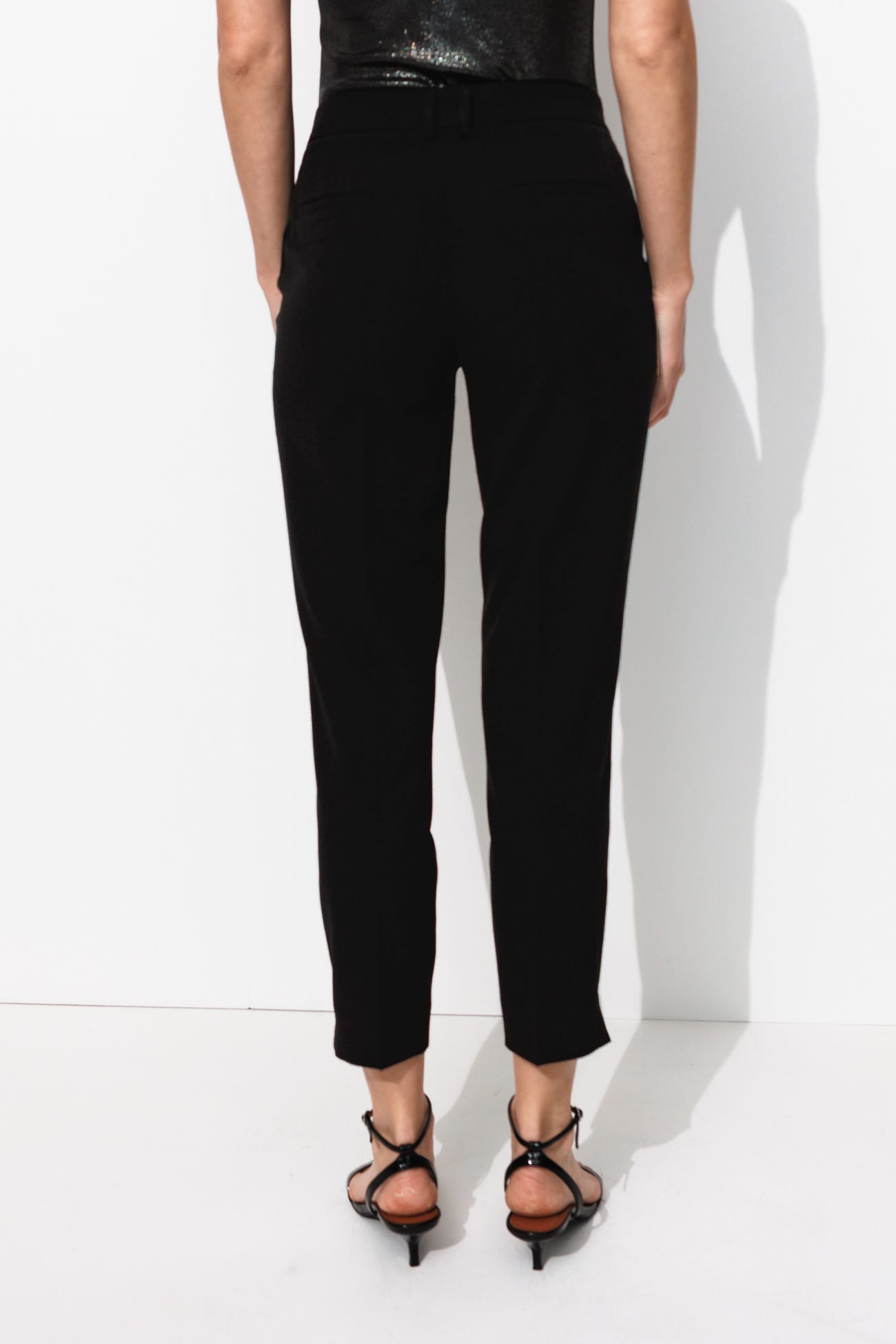 Pantaloni a sigaretta