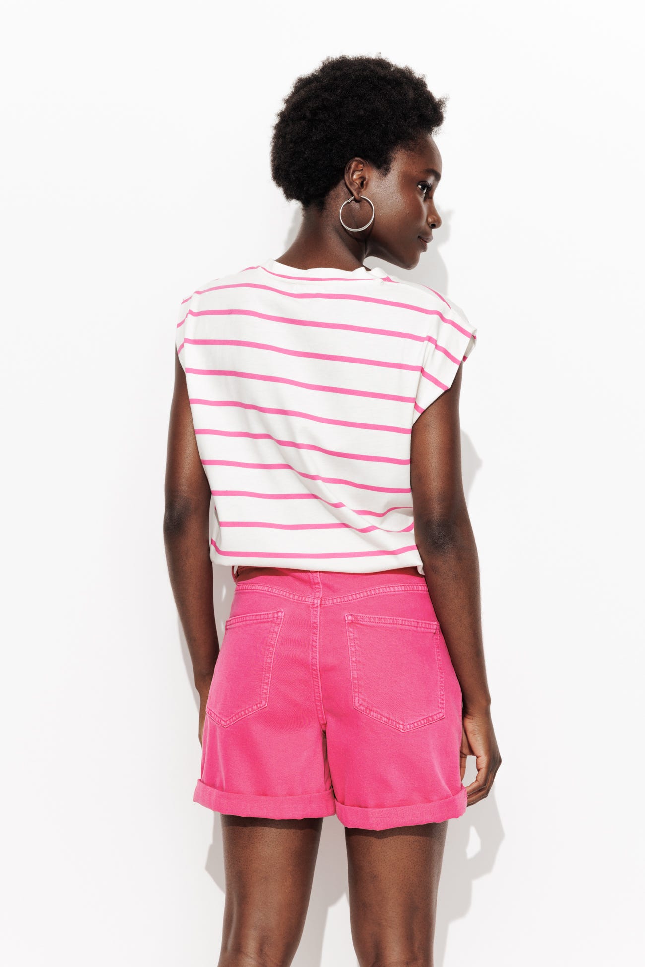 Short en toile unie Femme