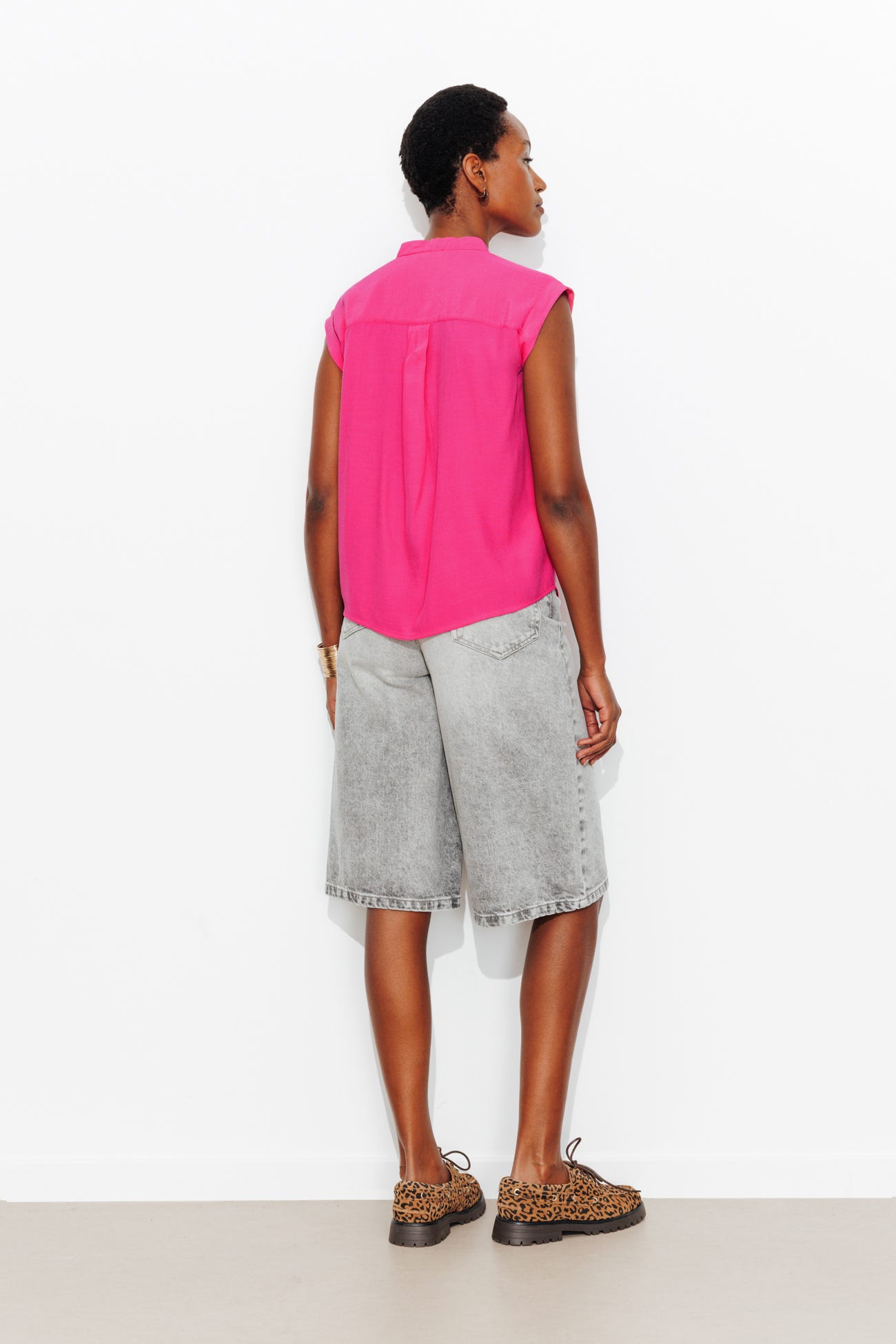 Mao neckline shirt