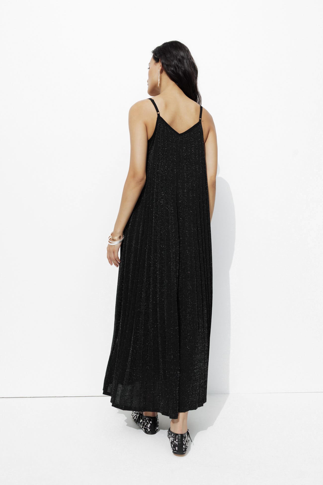 Longue robe plissée pailletée