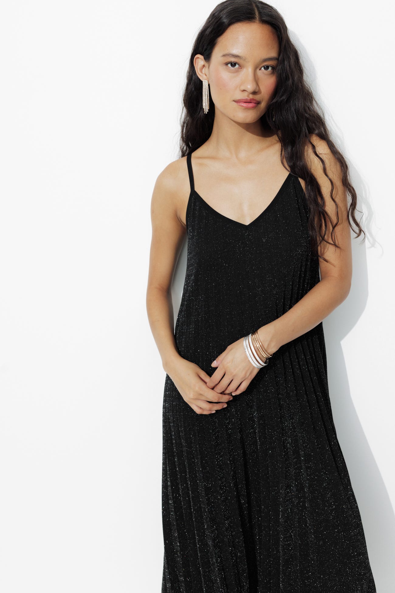 Longue robe plissée pailletée