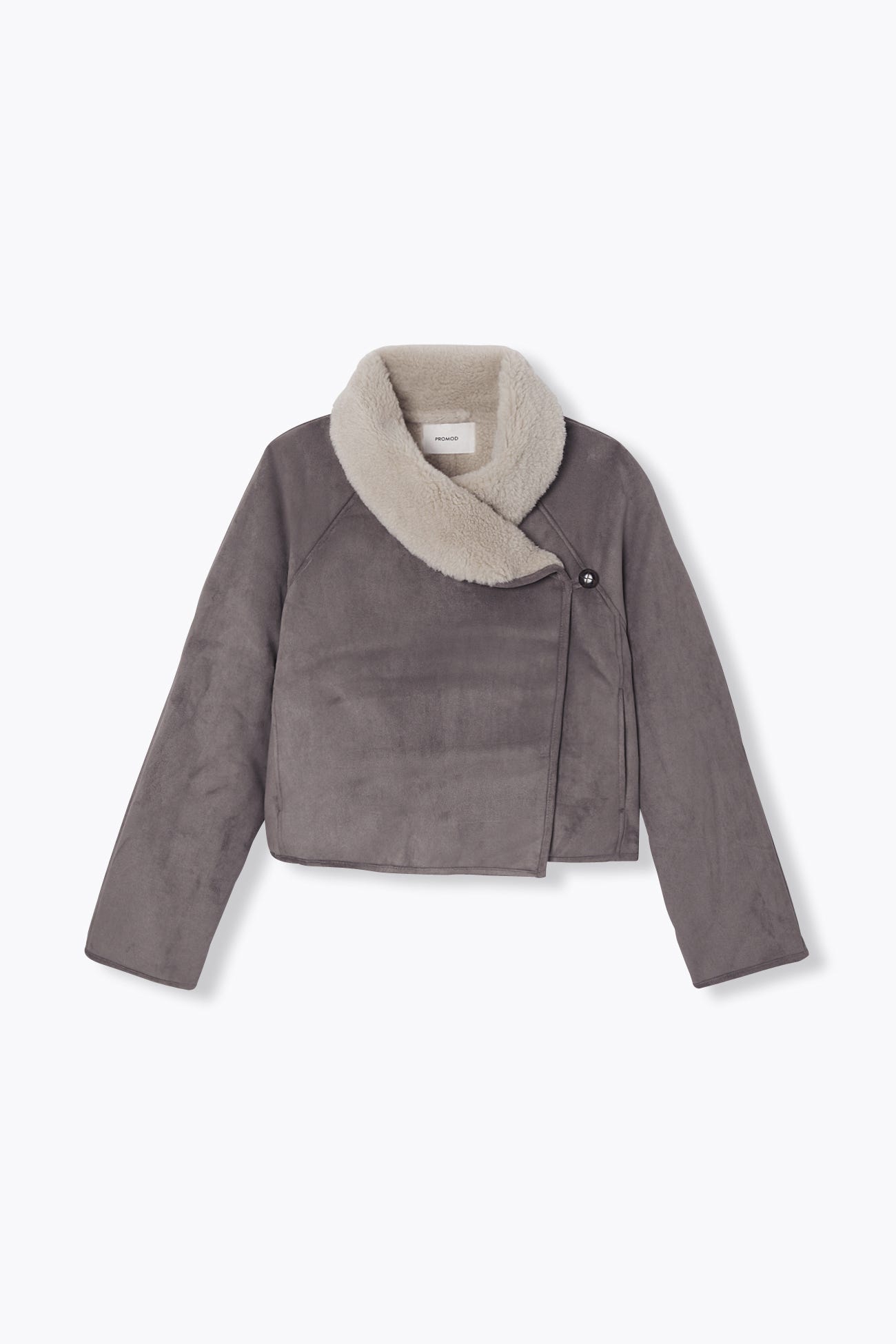 Manteau en moumoute retournée