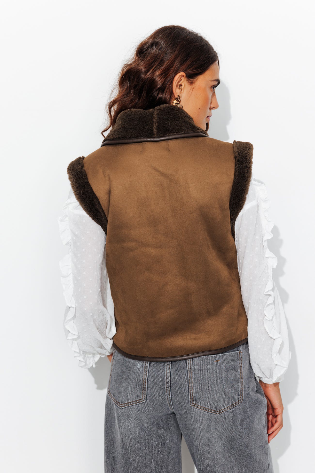 Sleeveless fleece jacket