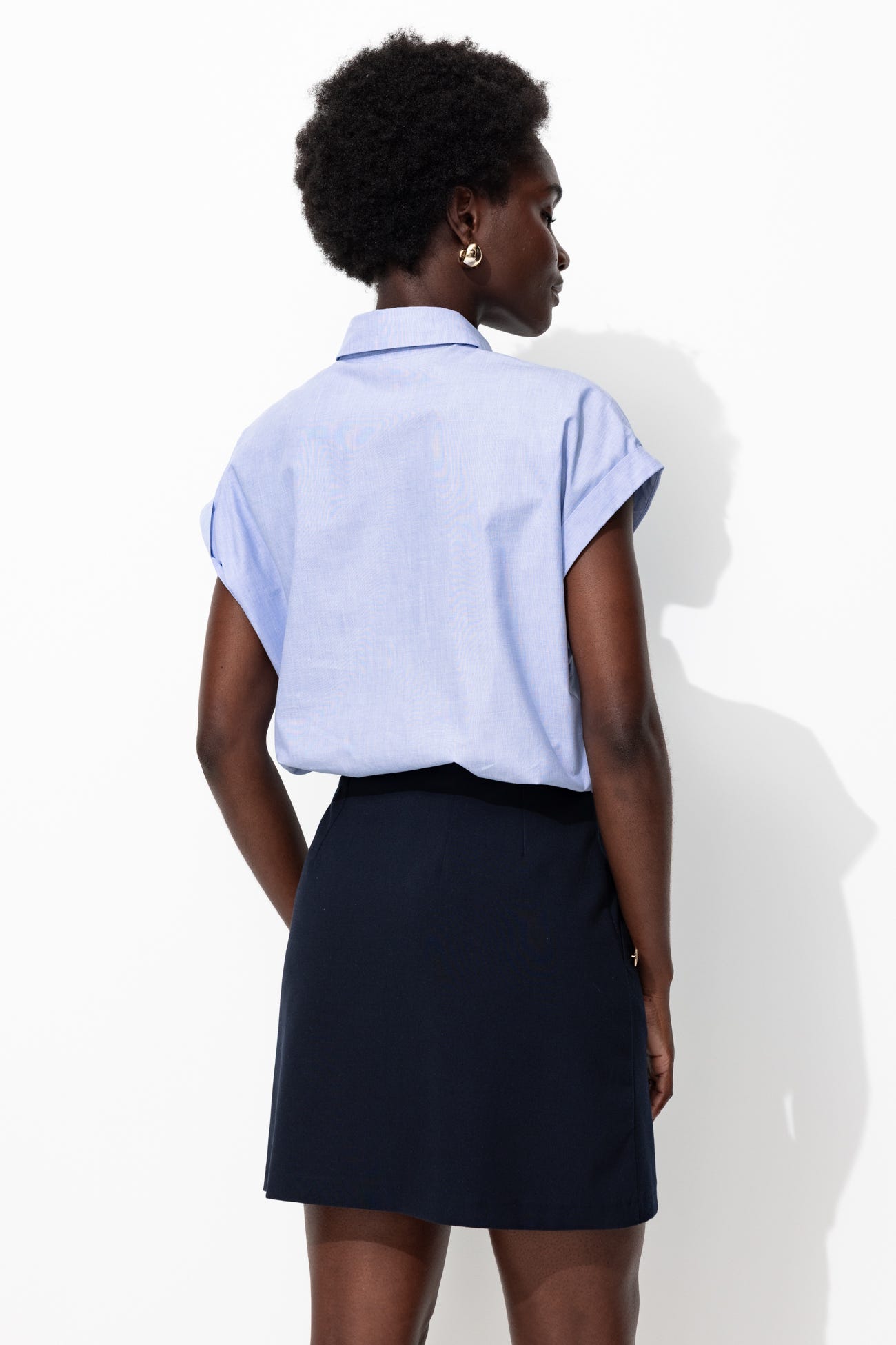Short textured shirt
