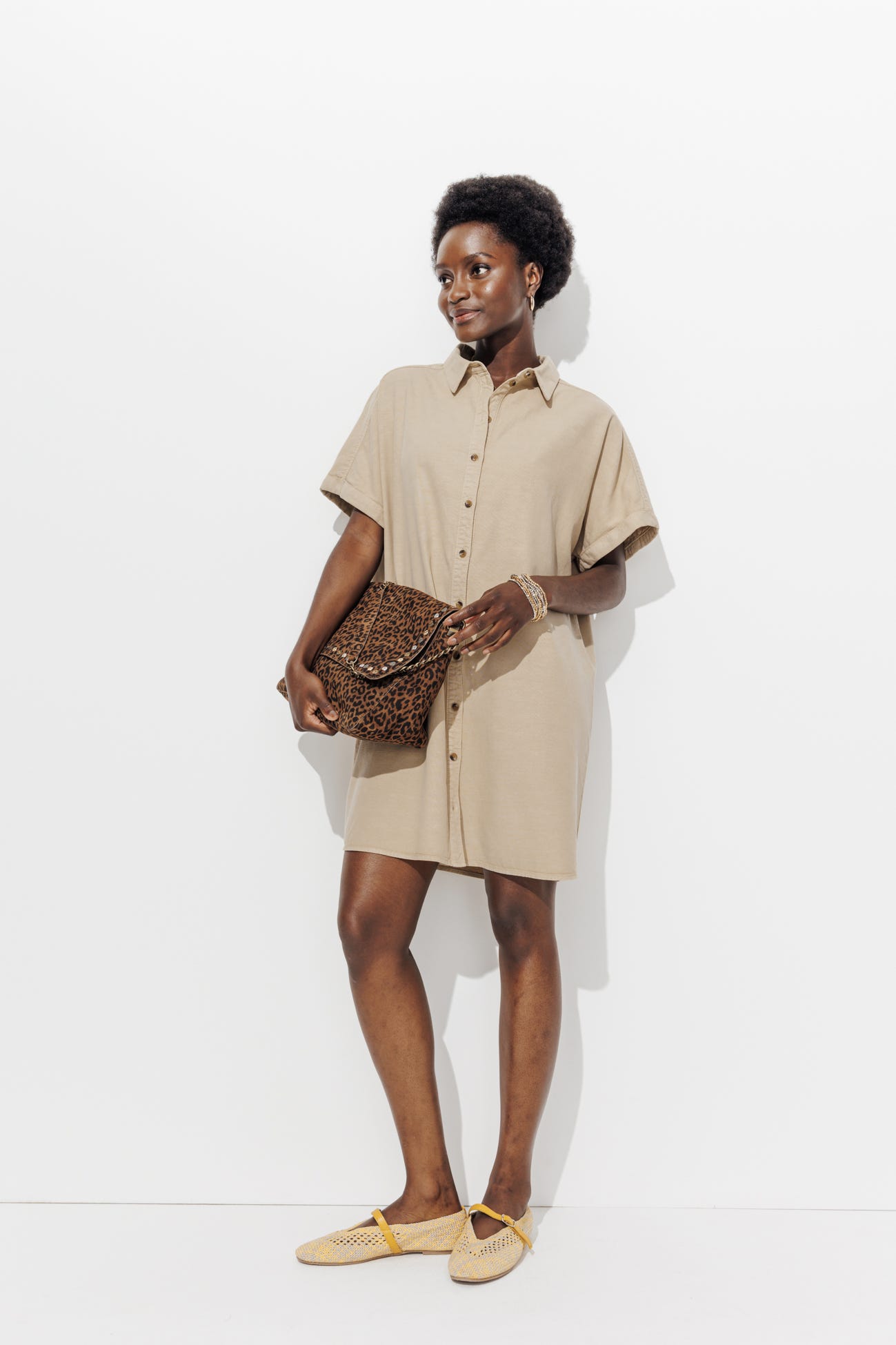 Short shirtdress