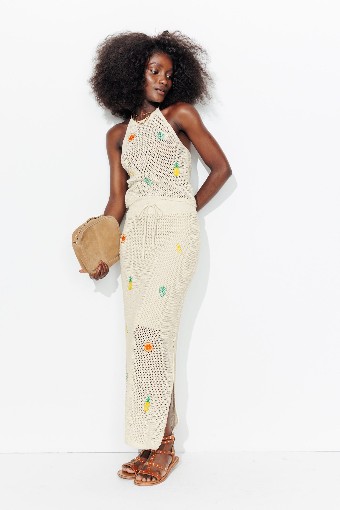 Jupe midi en crochet brodé