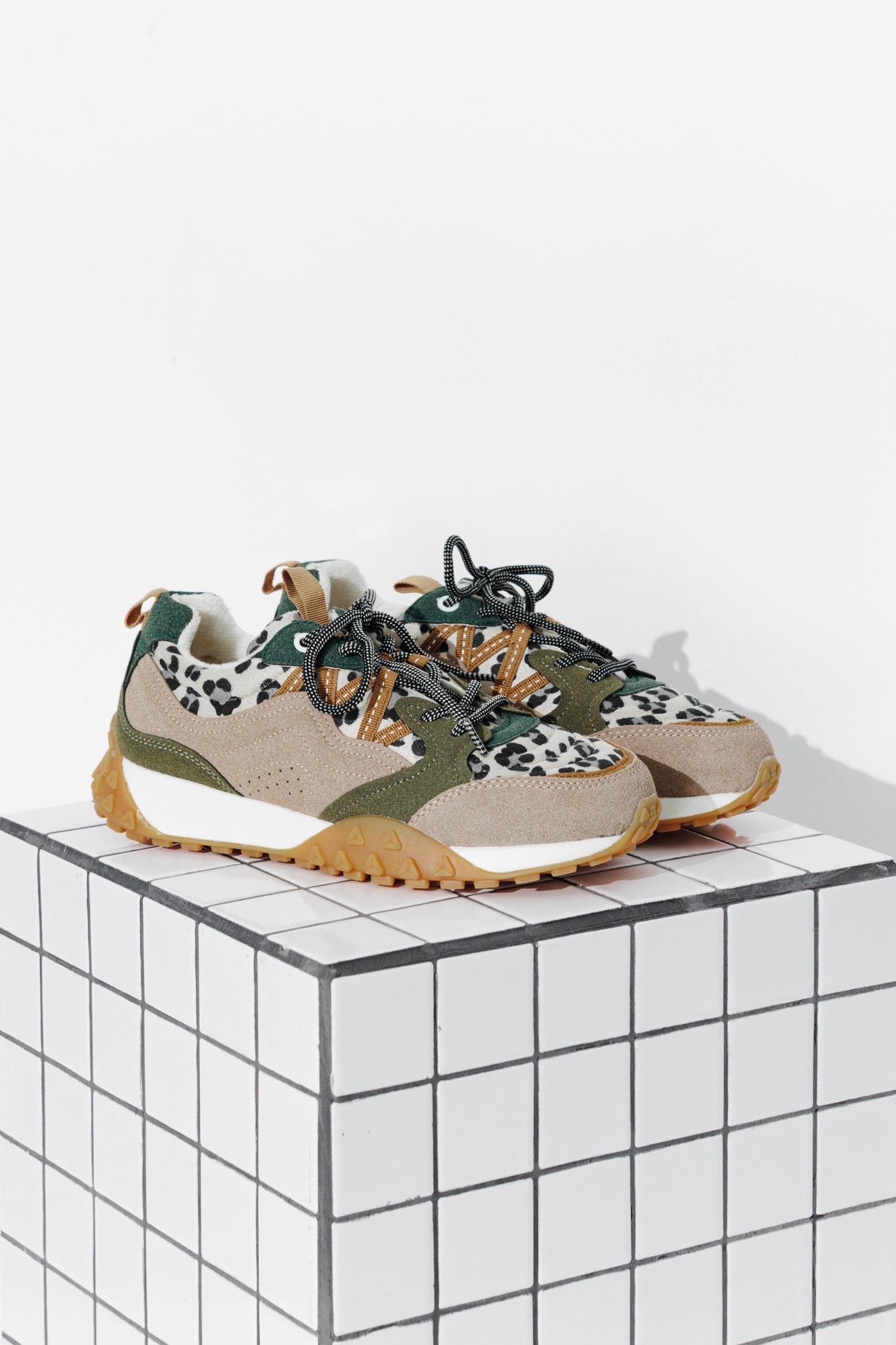 Leo-Sneakers