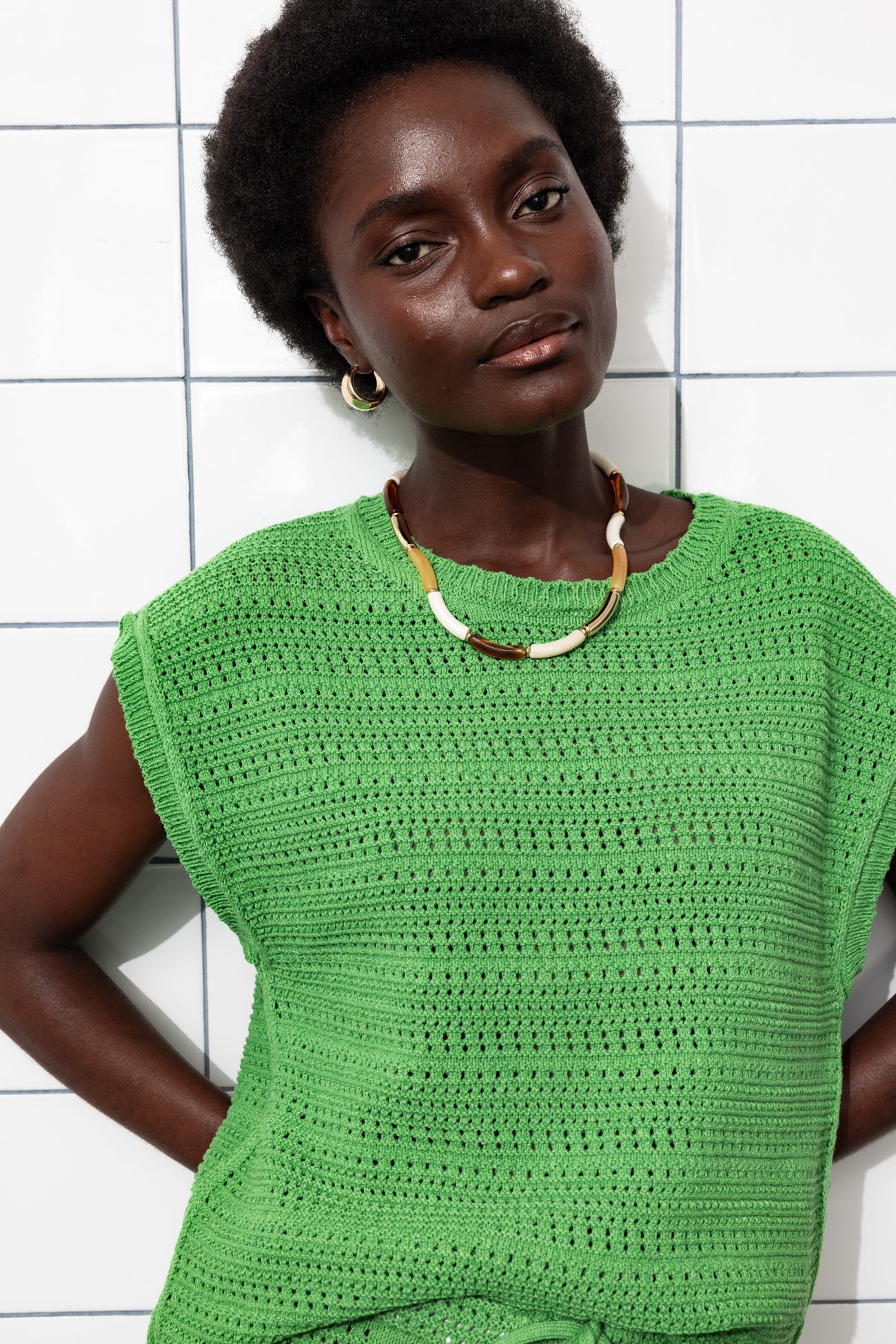 Maglia smanicata all'uncinetto