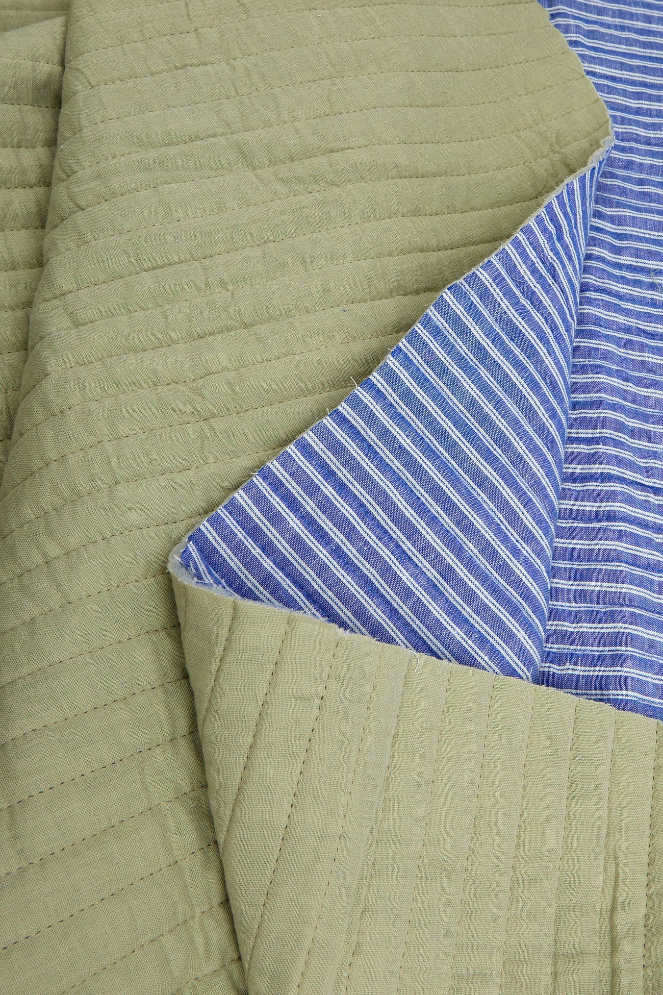 Coupon 2 m coton matelassé uni