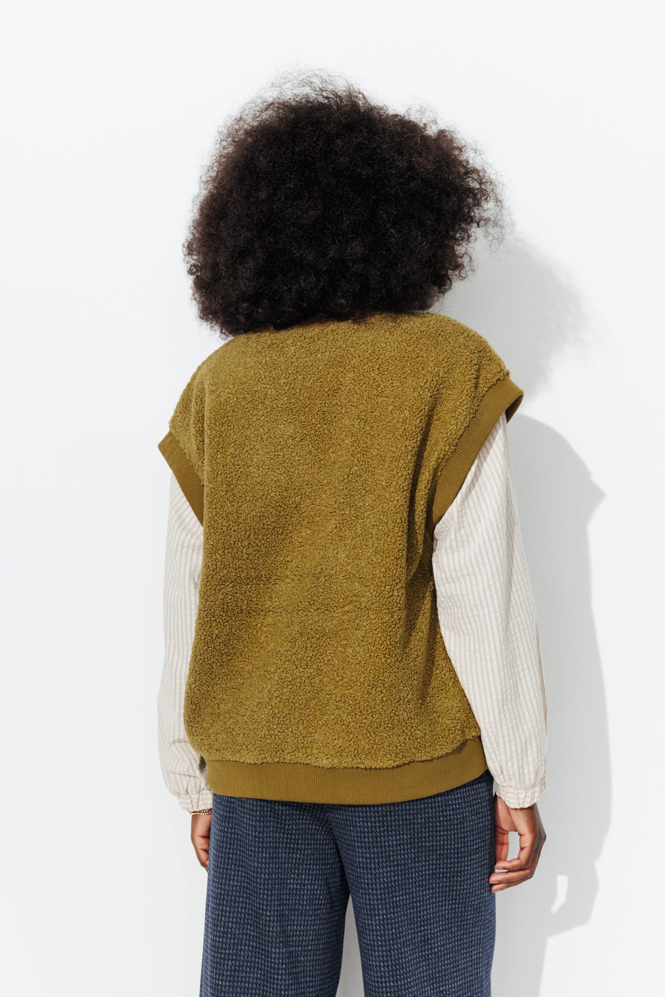 Sweat sans manches en moumoute