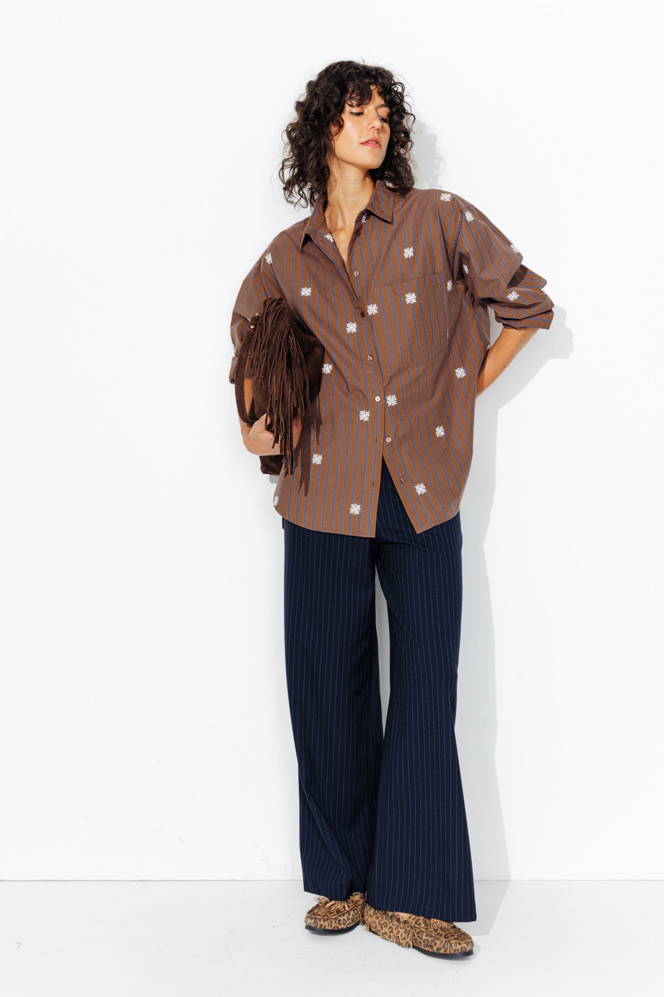 Chemise oversize rayée brodée