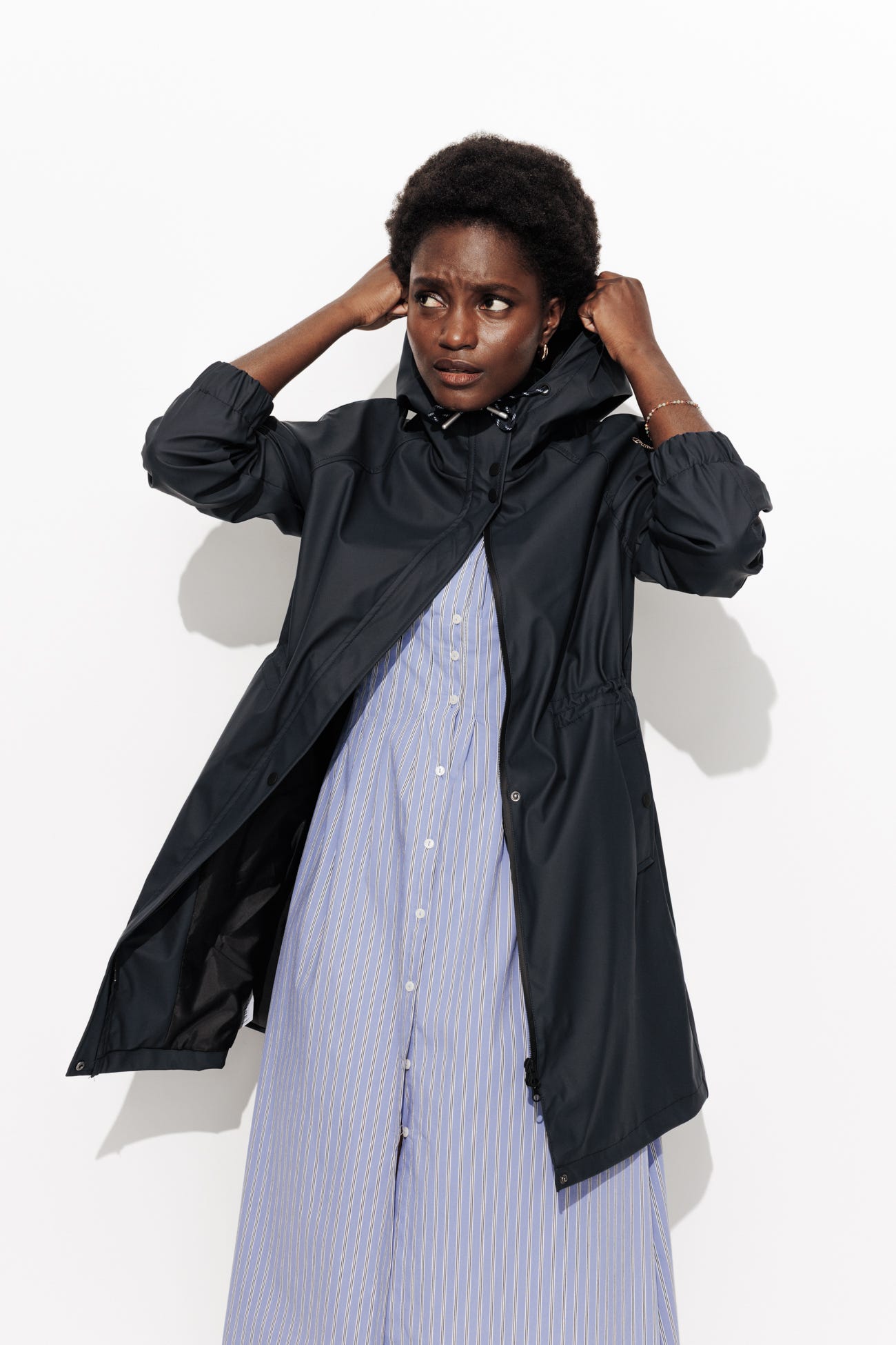 Parka con capucha