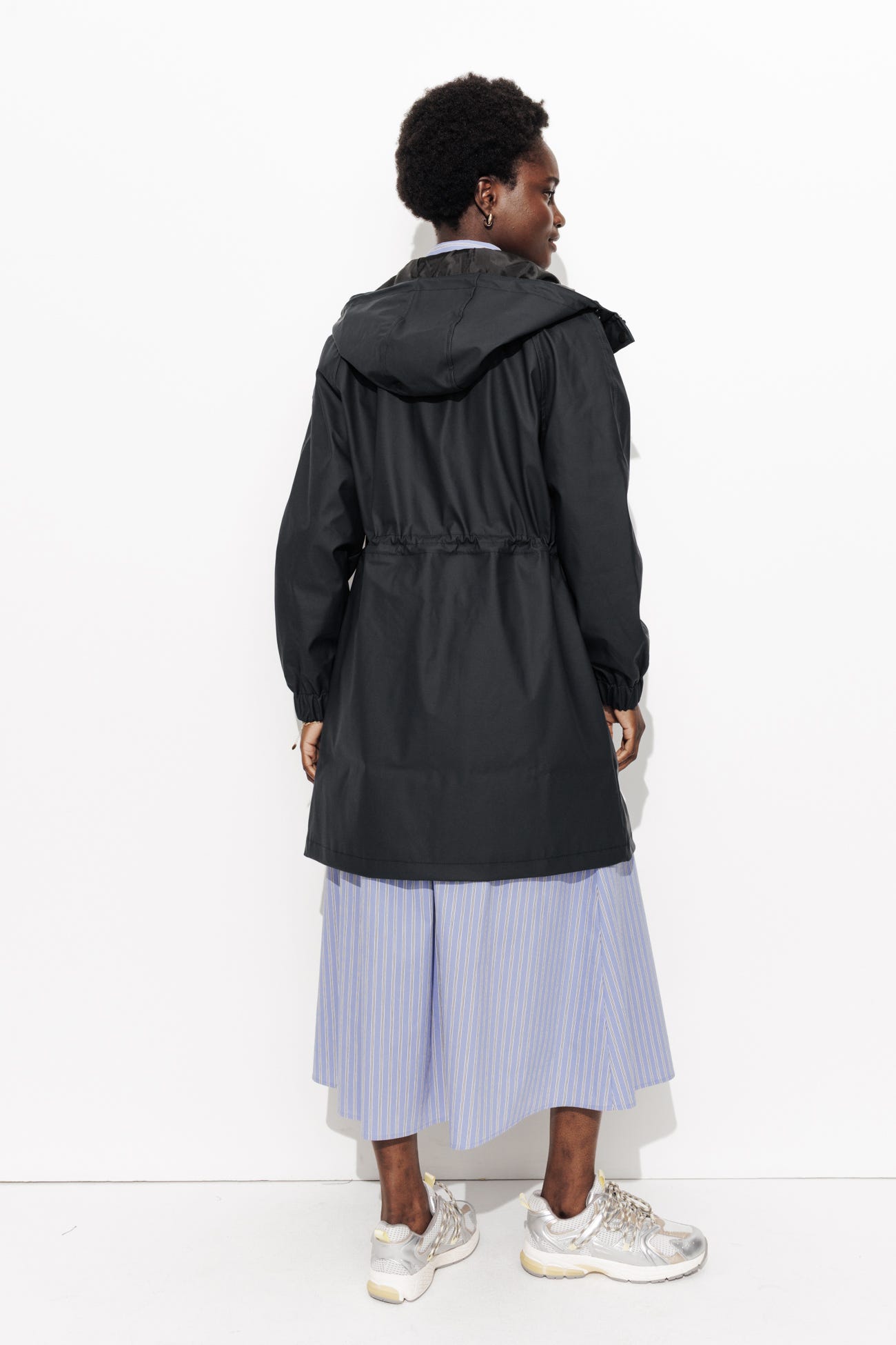 Parka con capucha
