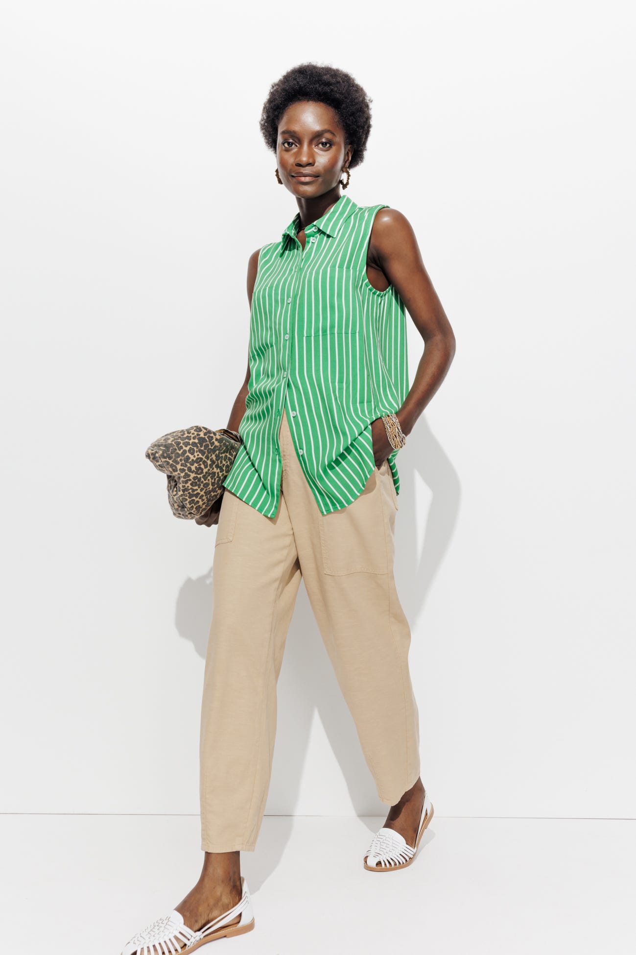 Camicia smanicata a righe