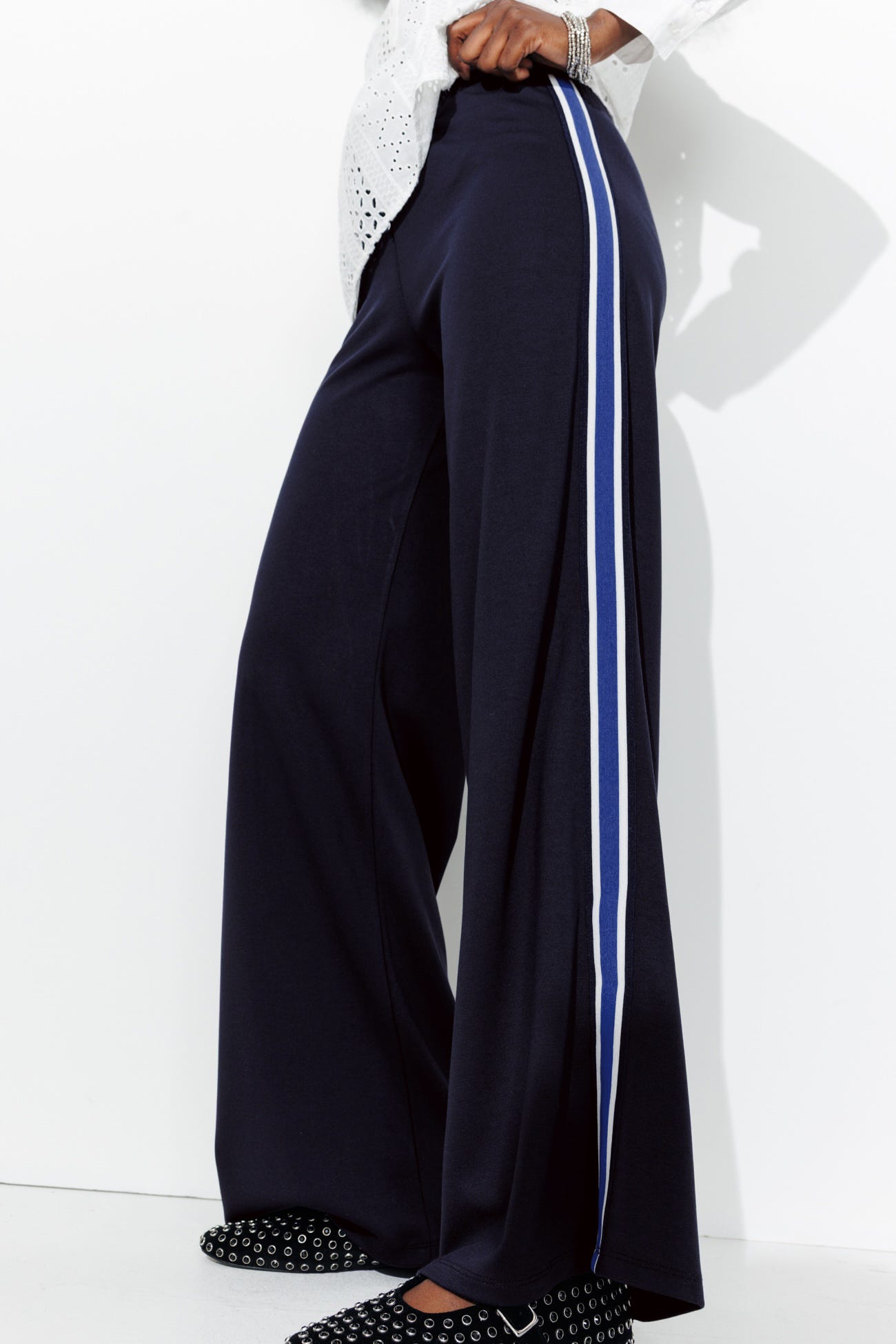 Urban sporty trousers