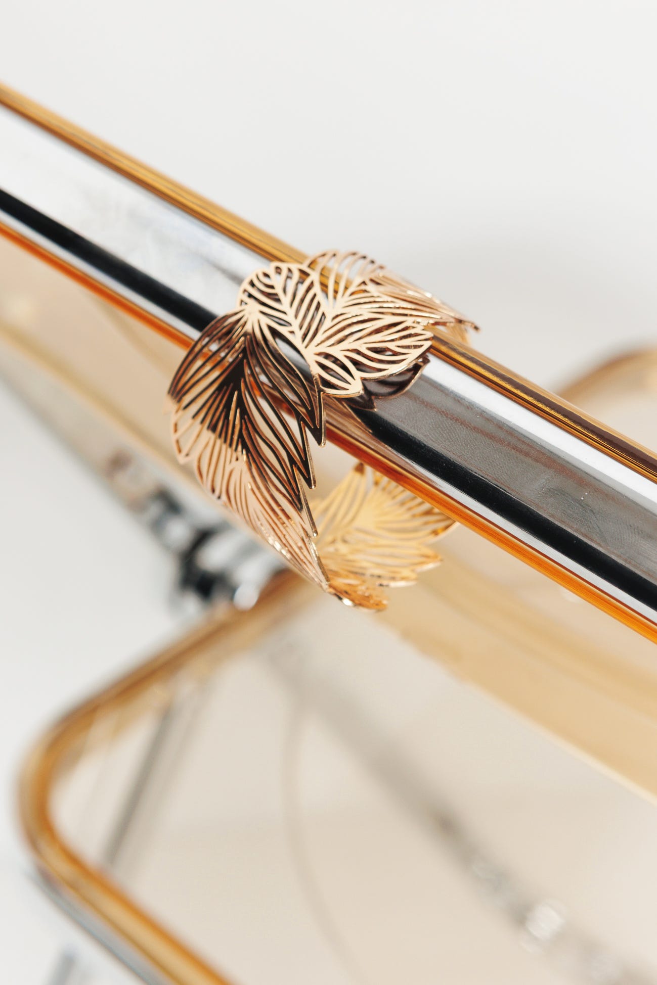 Bracelet-manchette ciselé