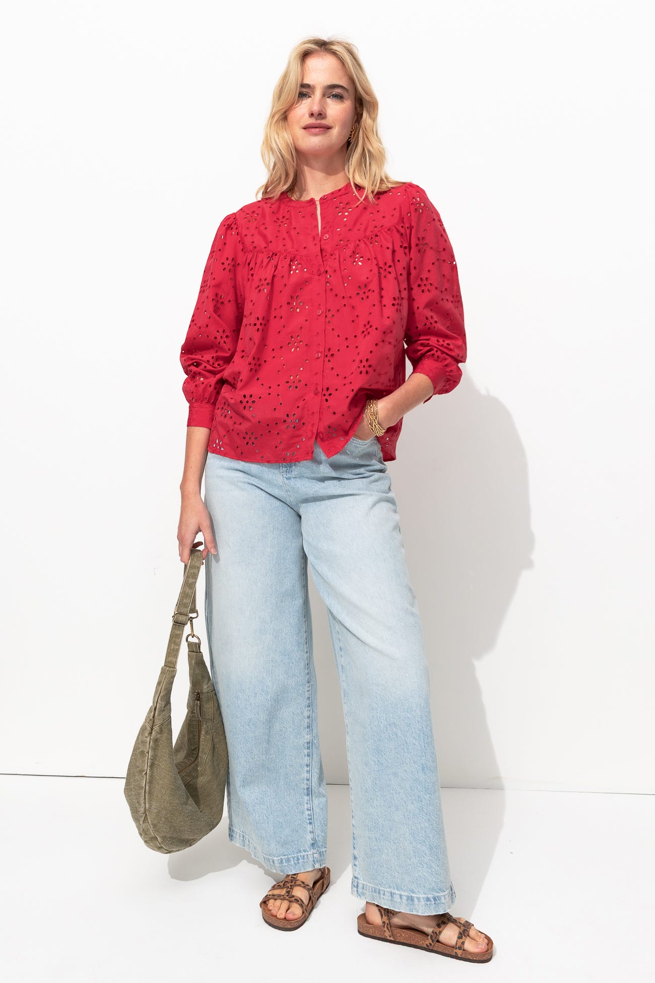 Chemise en broderie anglaise