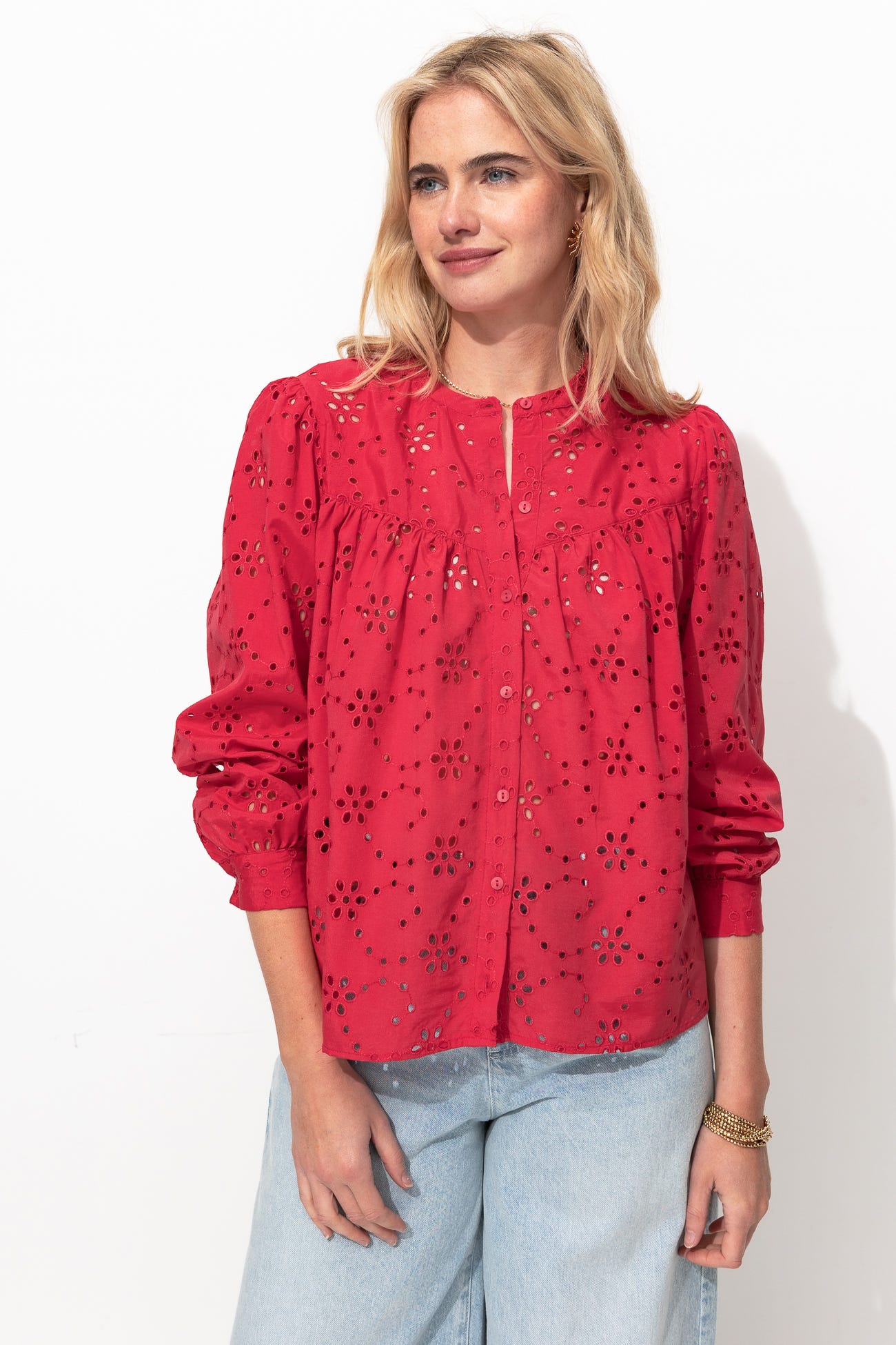 Chemise en broderie anglaise