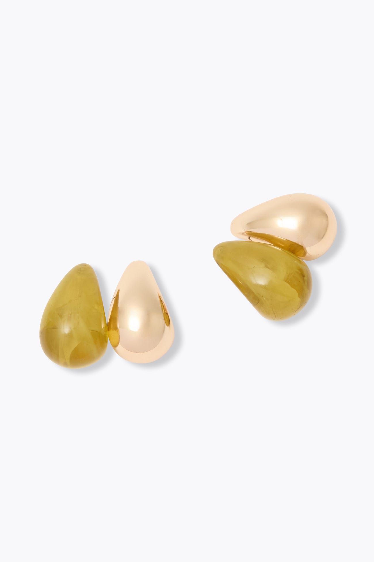 4 boucles d'oreilles gouttes