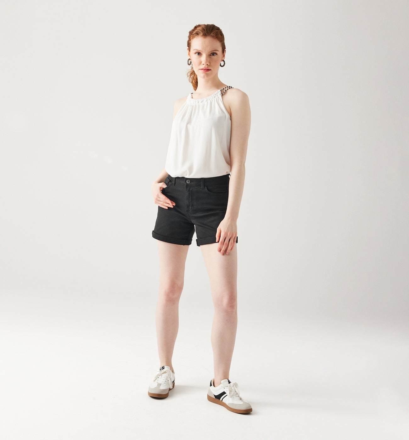 Plain canvas shorts - Black