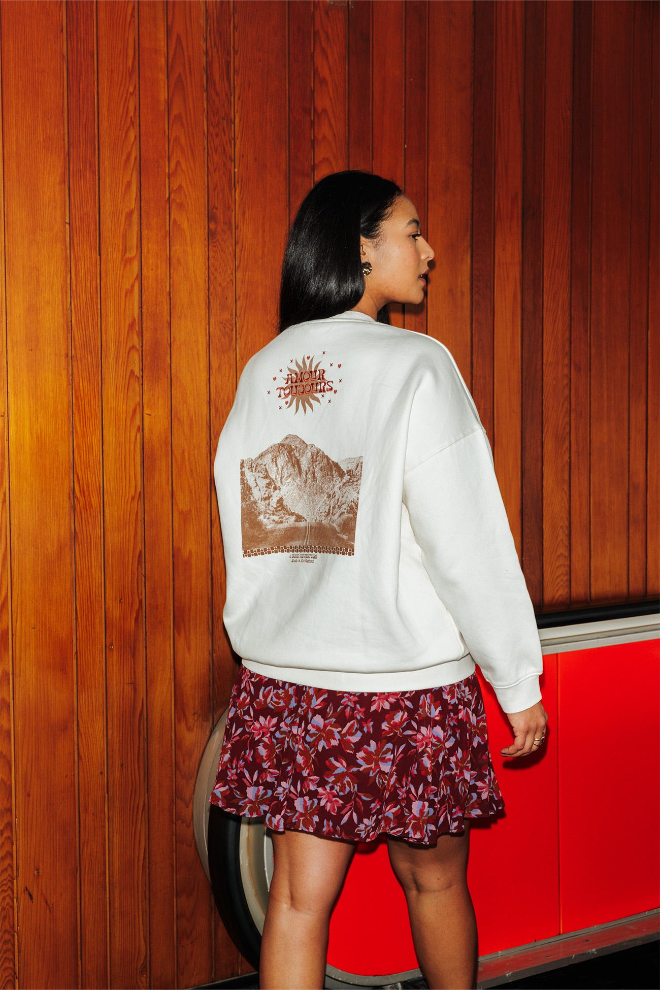 Sudadera oversize bordada