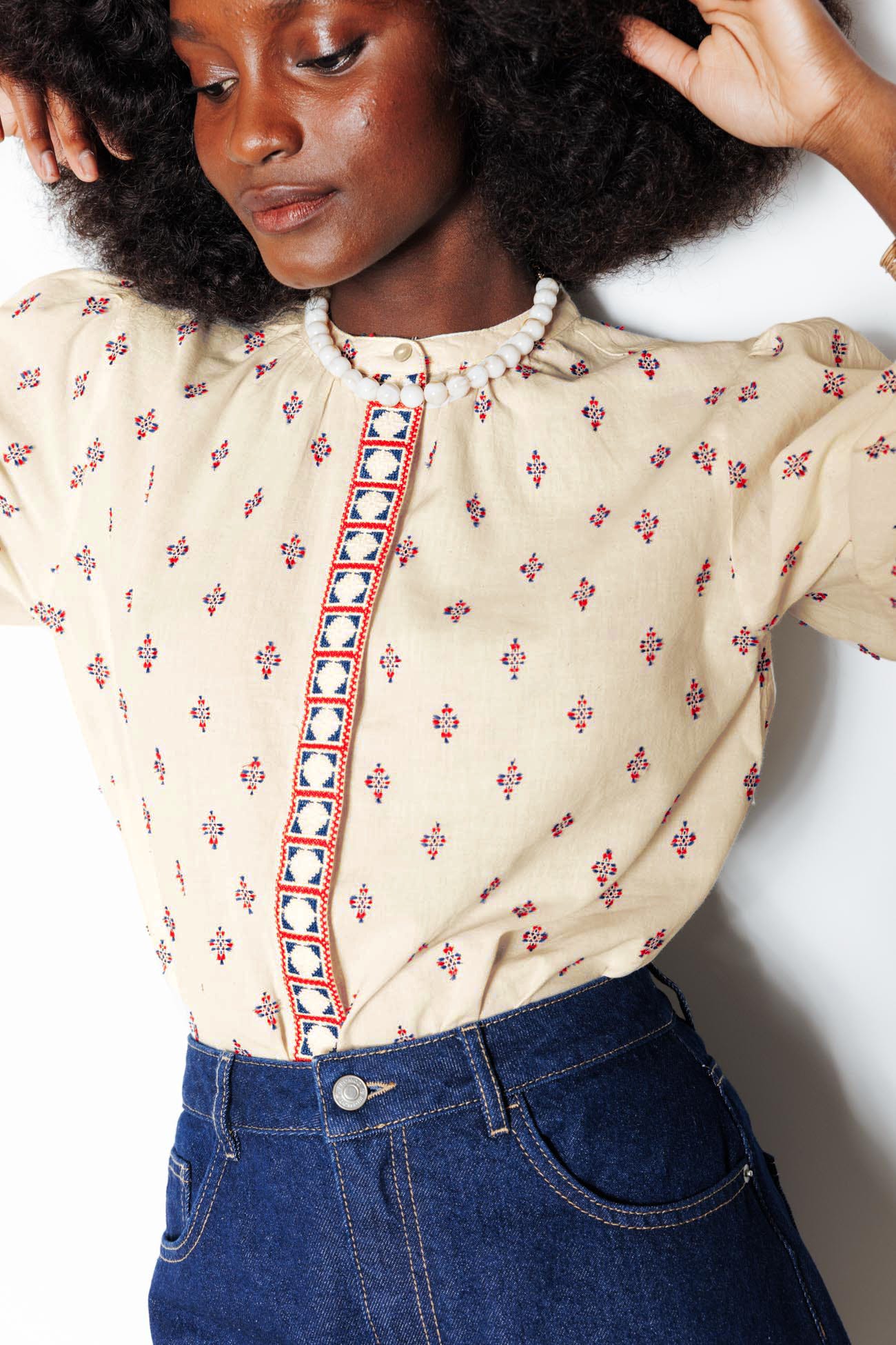 Chemise folk brodée Femme