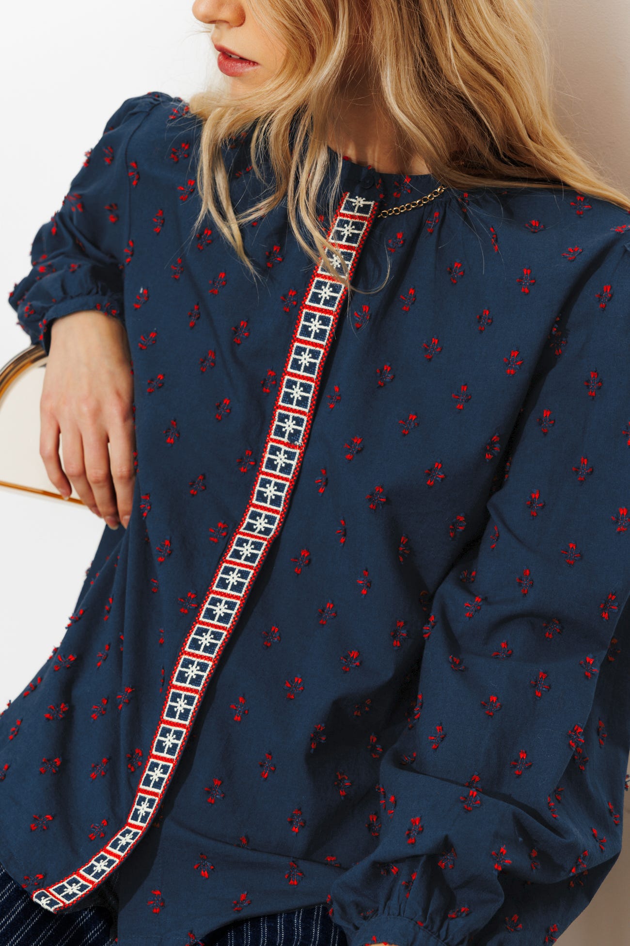 Chemise folk brodée Femme