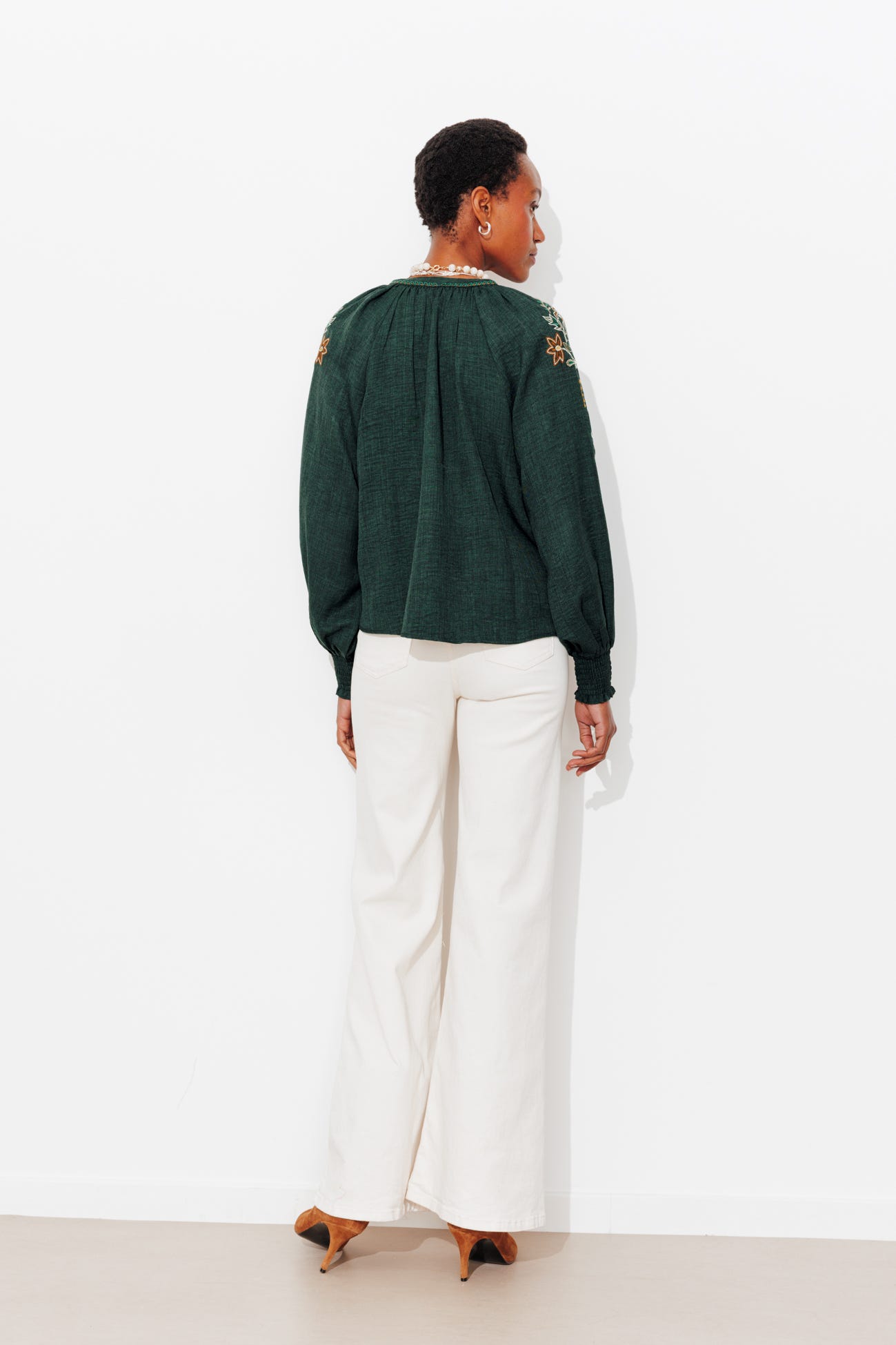 Blouse brodée Femme