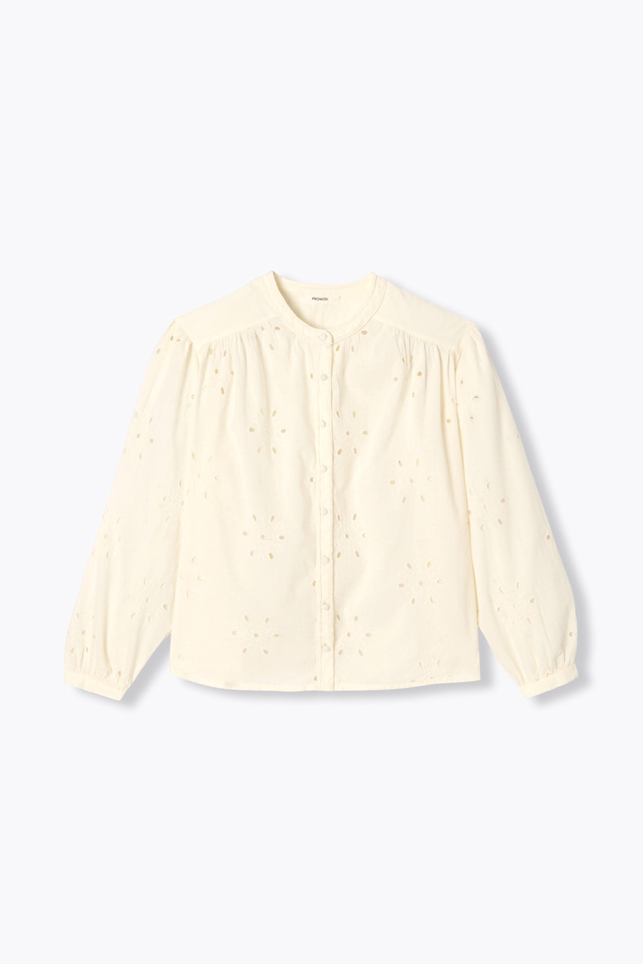 Chemise en broderie anglaise