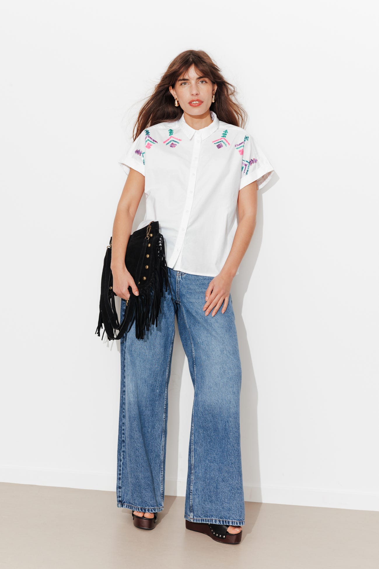 Bluse mit Paillettenstickerei