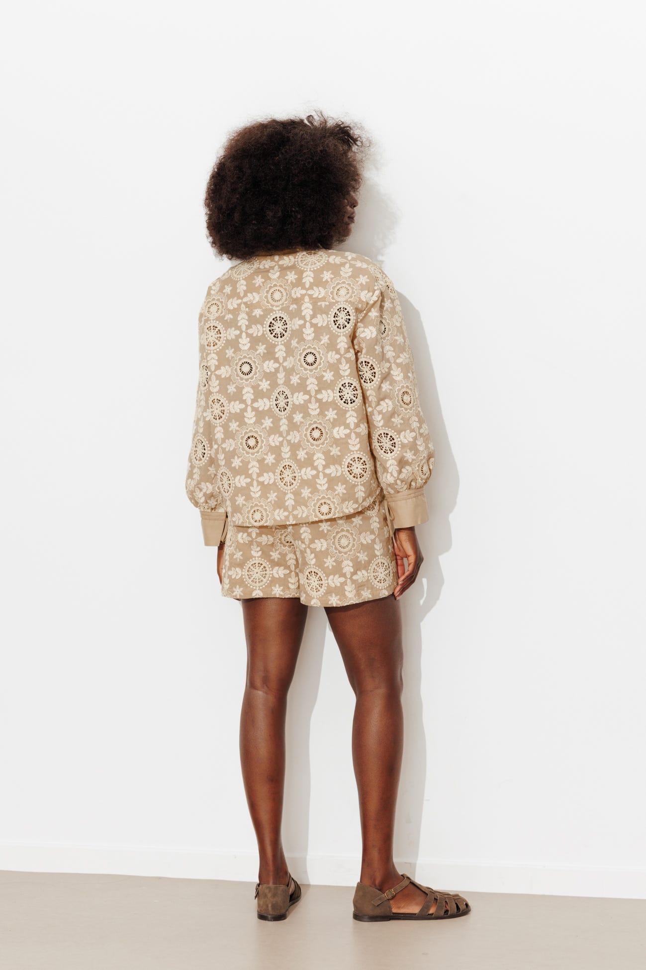 Chemise brodée Femme