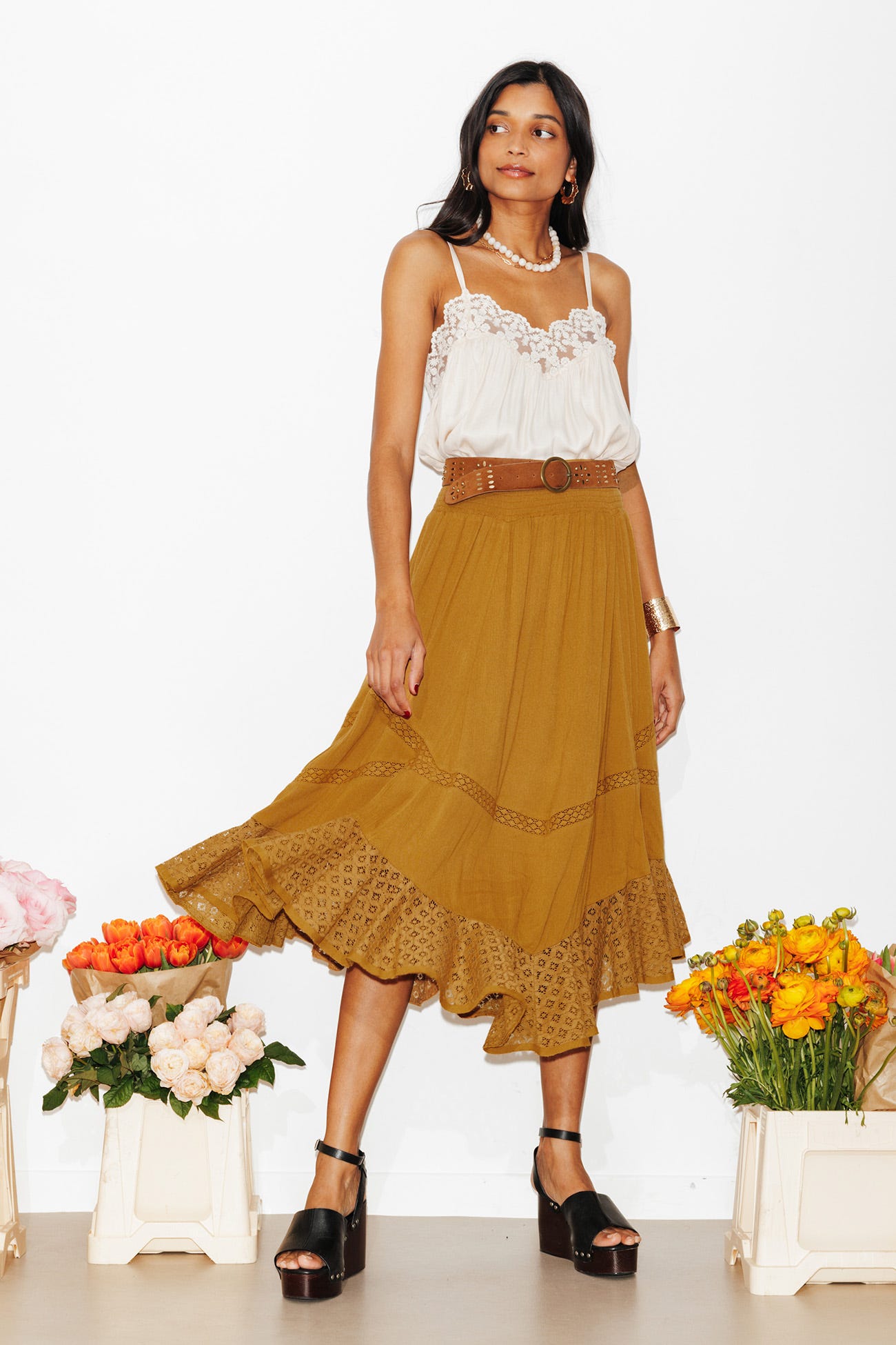 Top satiné détail dentelle